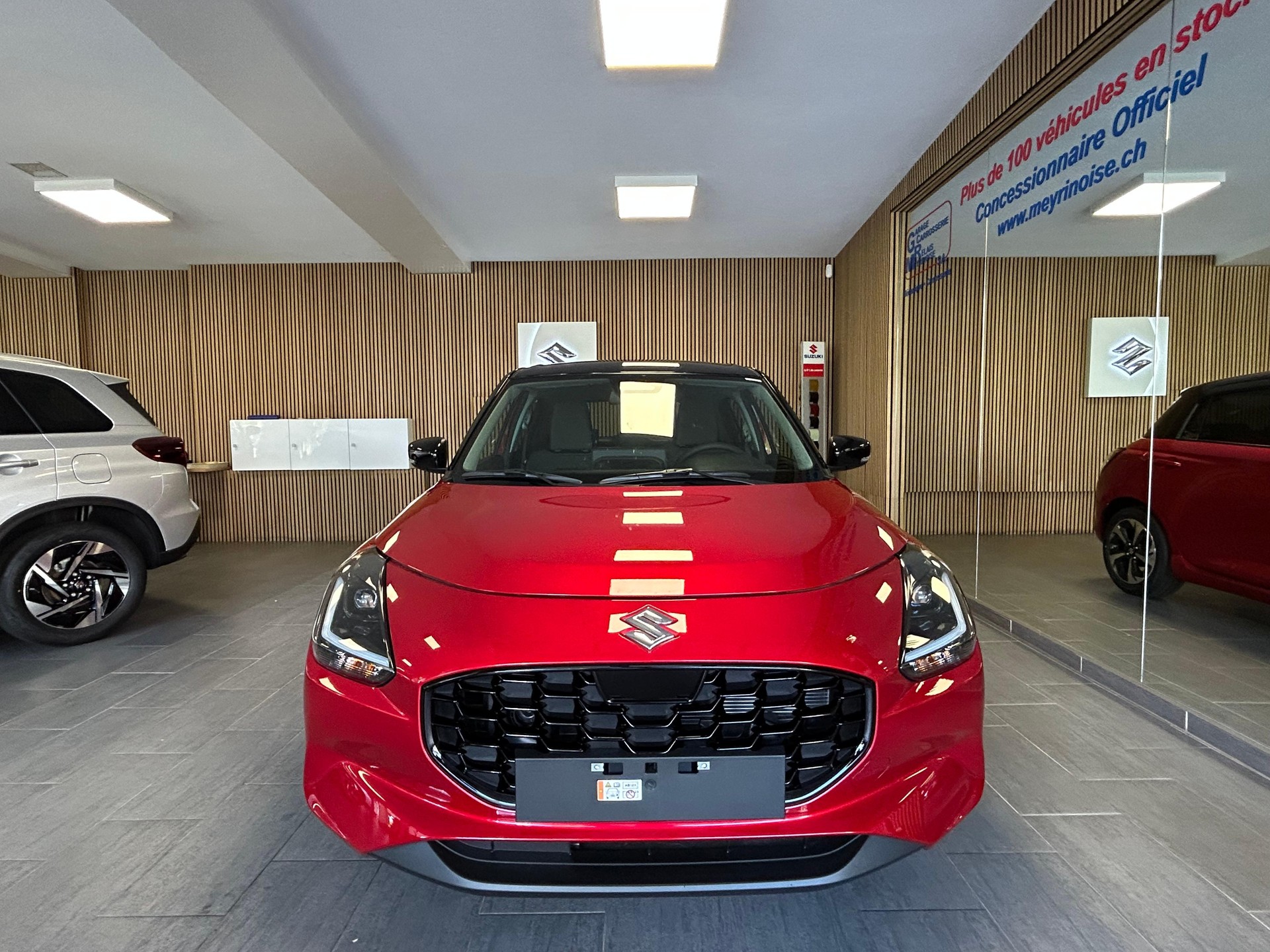 SUZUKI Swift 1.2 Compact Top Hybrid - 3