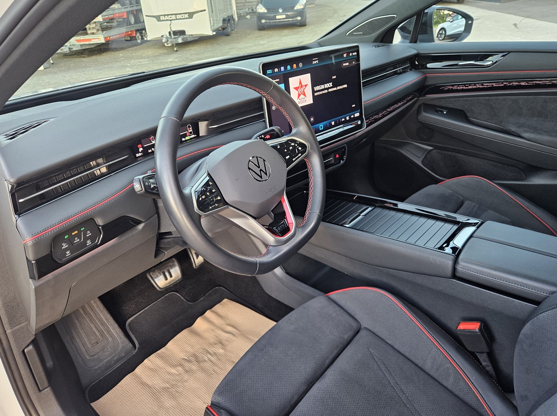 VW ID.7 Tourer GTX 86 kWh United 4 Motion mit Anhängerkupplung - 15