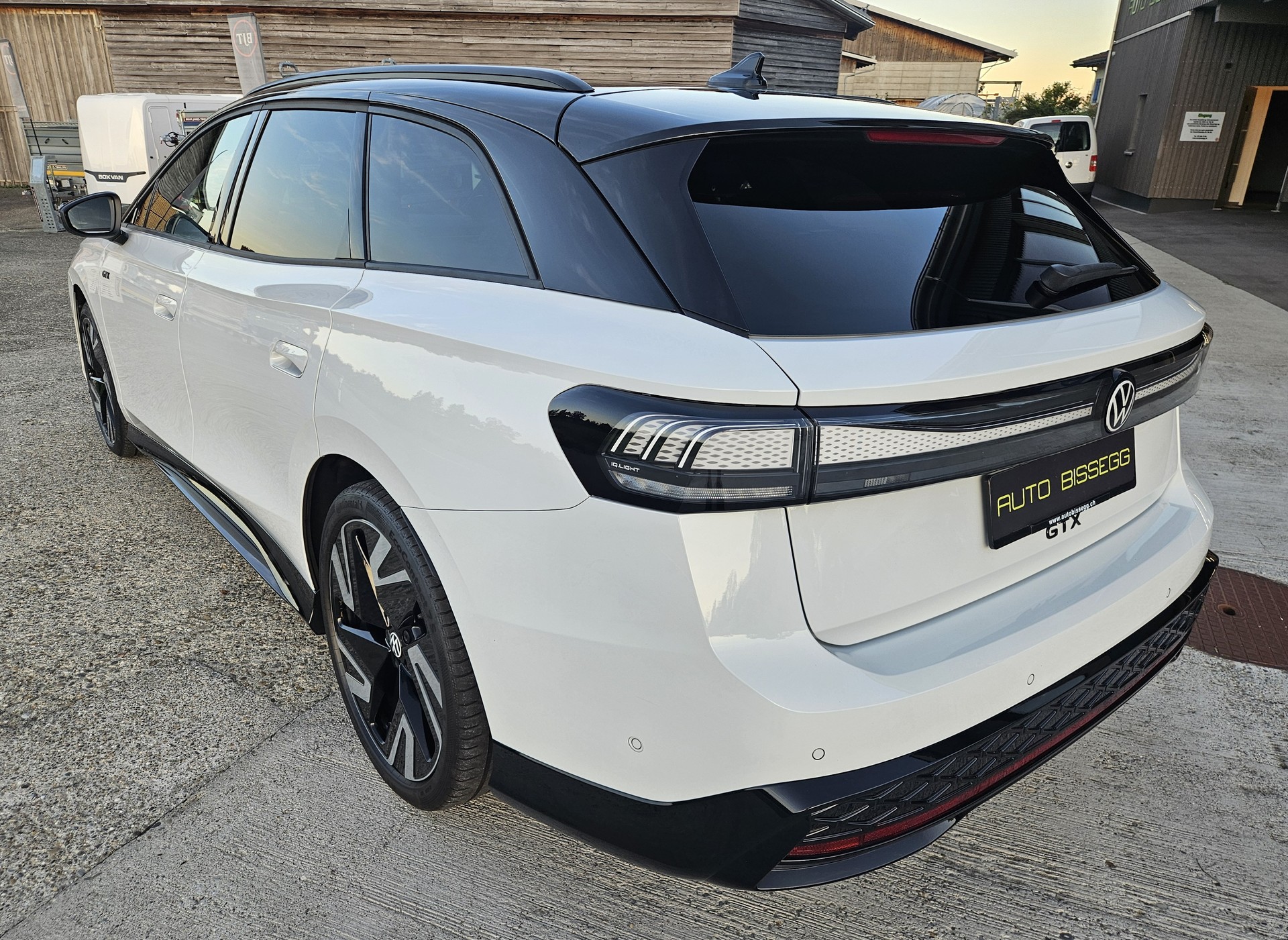VW ID.7 Tourer GTX 86 kWh United 4 Motion mit Anhängerkupplung - 6
