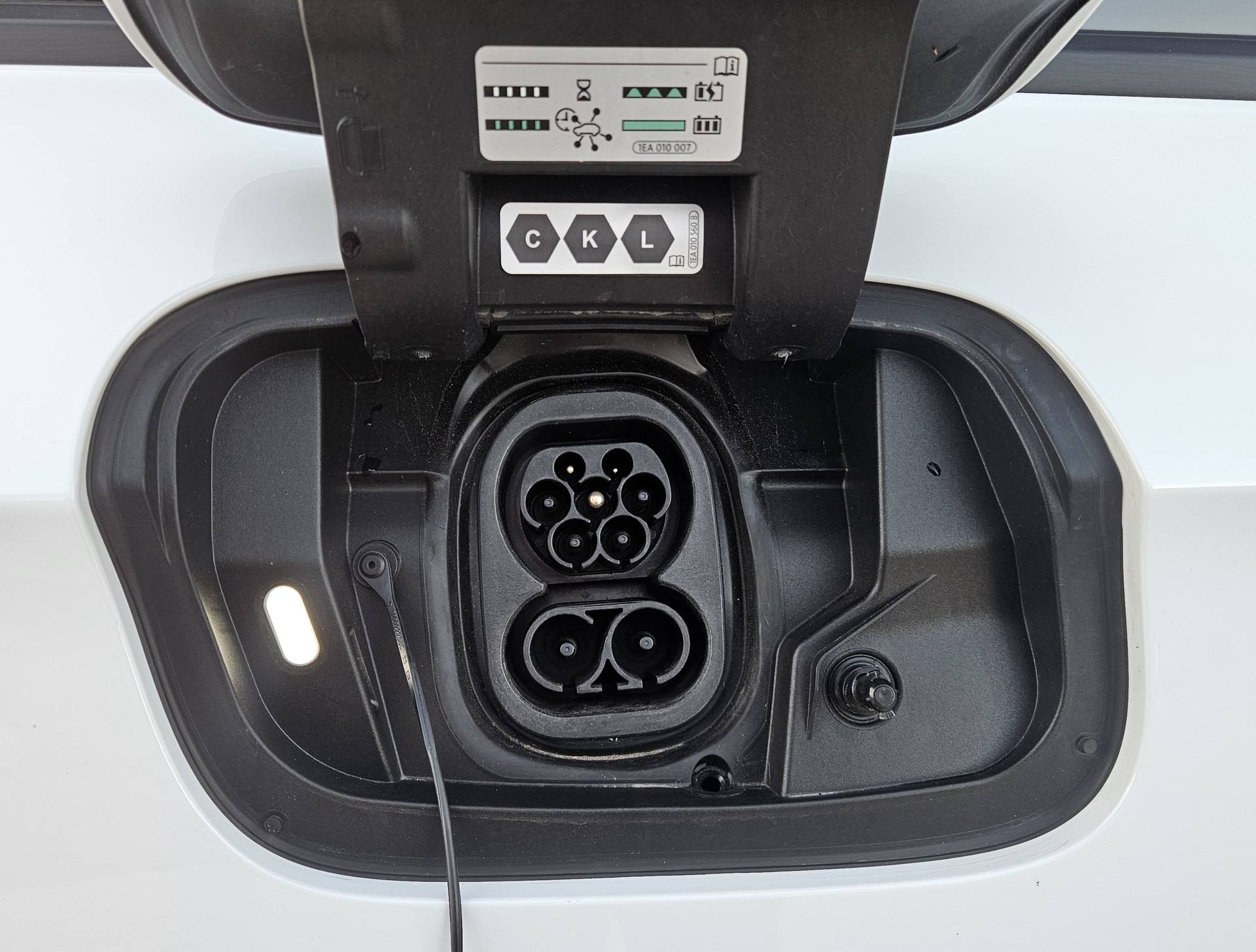 VW ID.7 Tourer GTX 86 kWh United 4 Motion mit Anhängerkupplung - 11