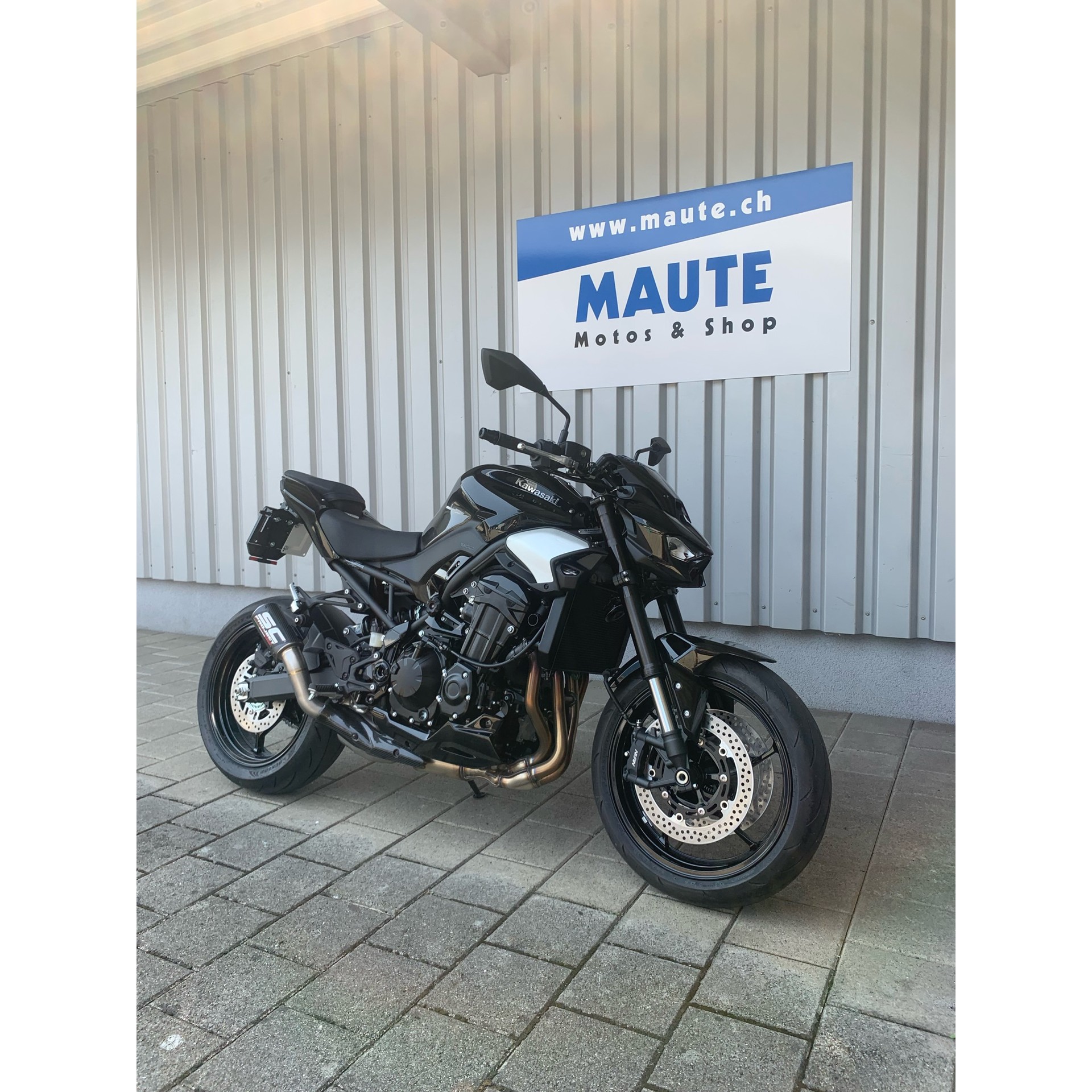 KAWASAKI Z 900 - 2