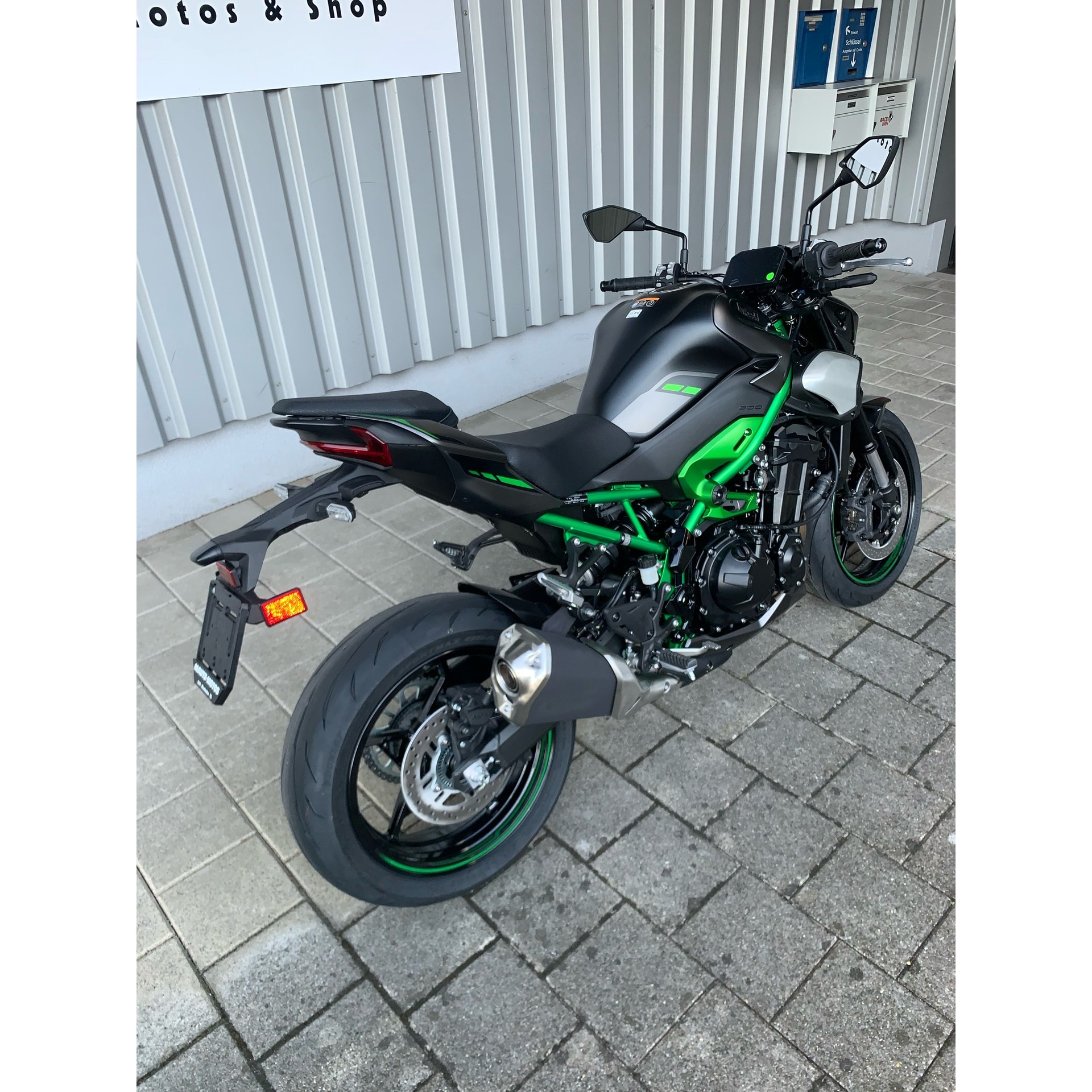 KAWASAKI Z 900 - 8