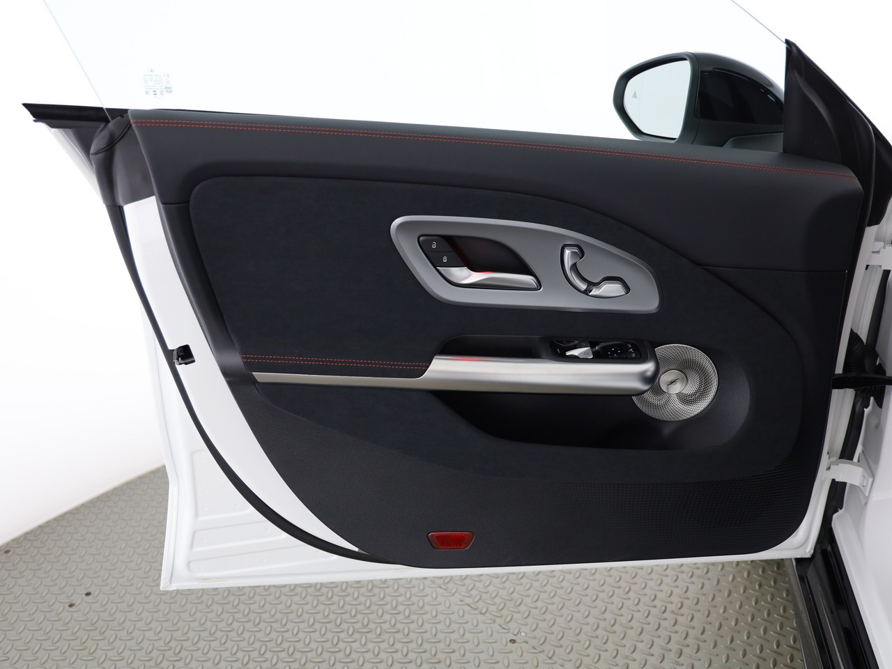 MERCEDES-BENZ CLA Shooting Brake 350 4Matic 85 kWh EQ - 12