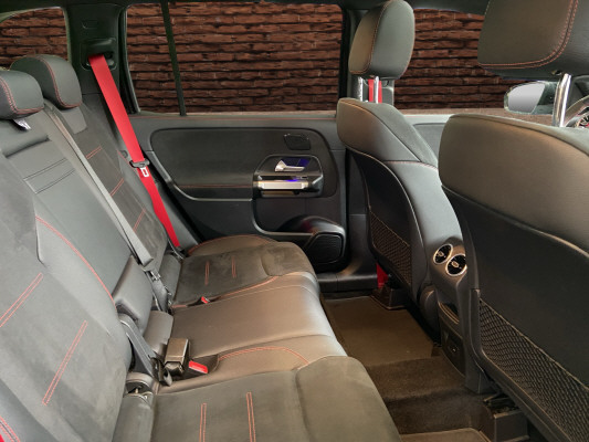 MERCEDES-BENZ GLB 35 AMG 4 MATIC - 13