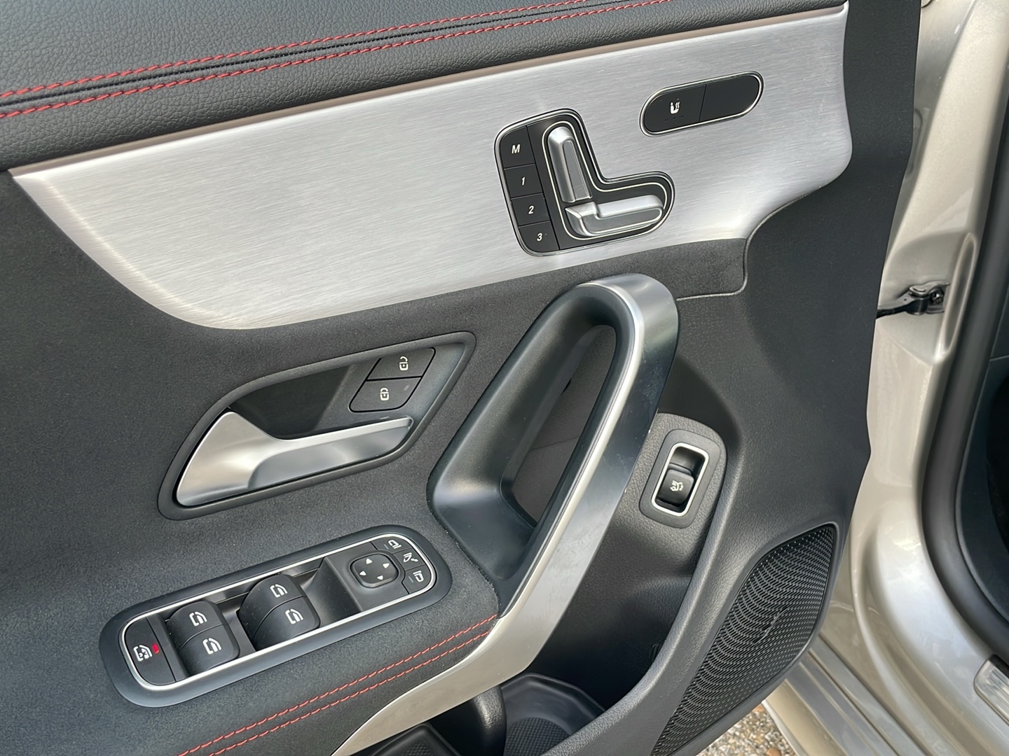 MERCEDES-BENZ CLA-Klasse X118 Shooting Brake CLA 200 AMG Line - 12