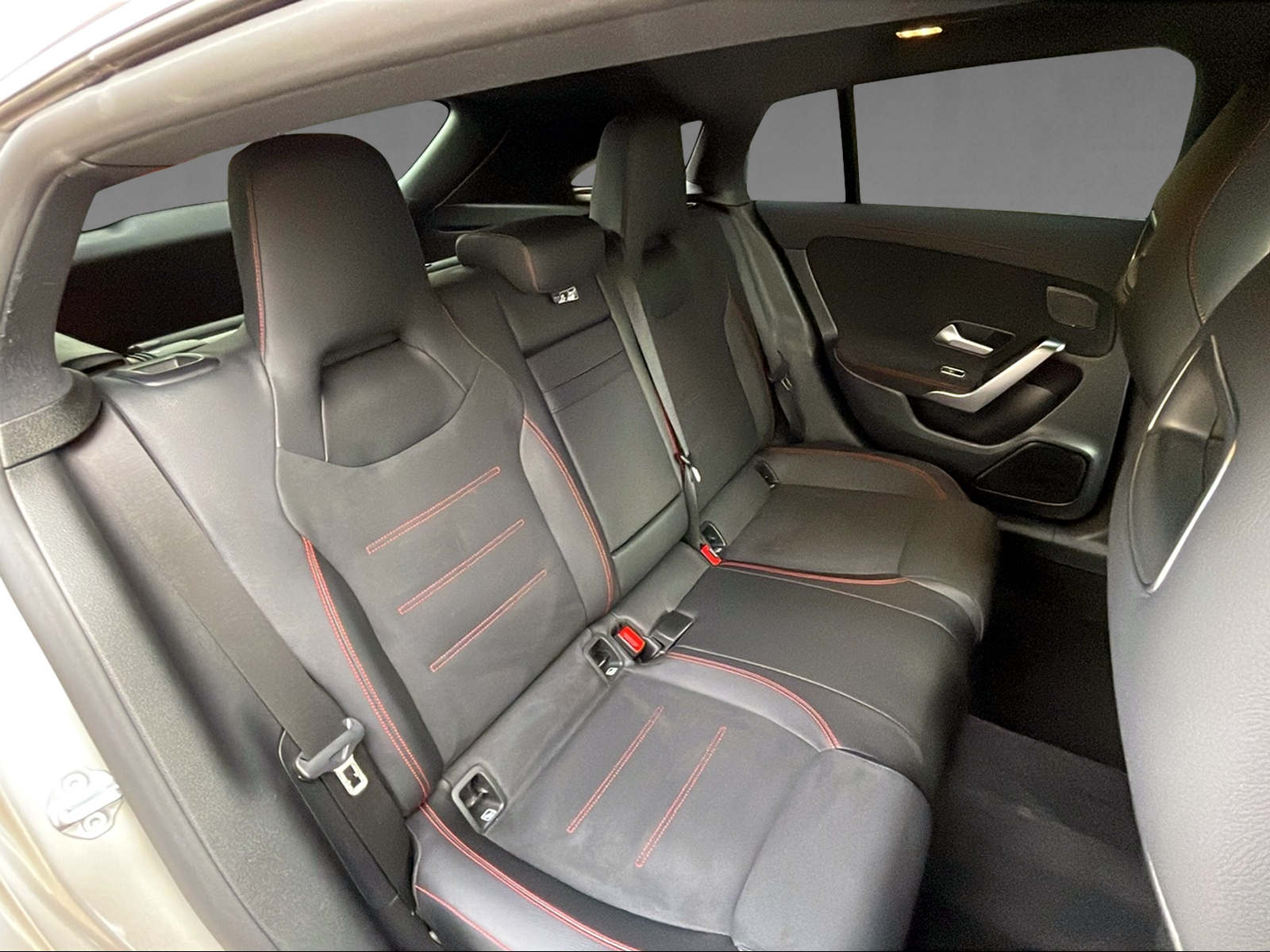 MERCEDES-BENZ CLA-Klasse X118 Shooting Brake CLA 200 AMG Line - 13