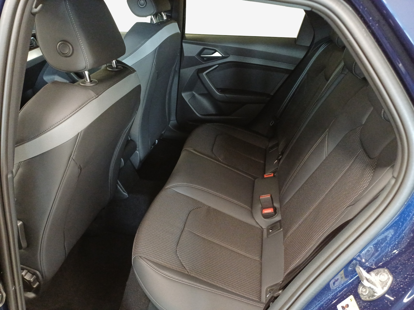 AUDI A1 Sportback 30 TFSI S Line Attraction S-tronic - 12