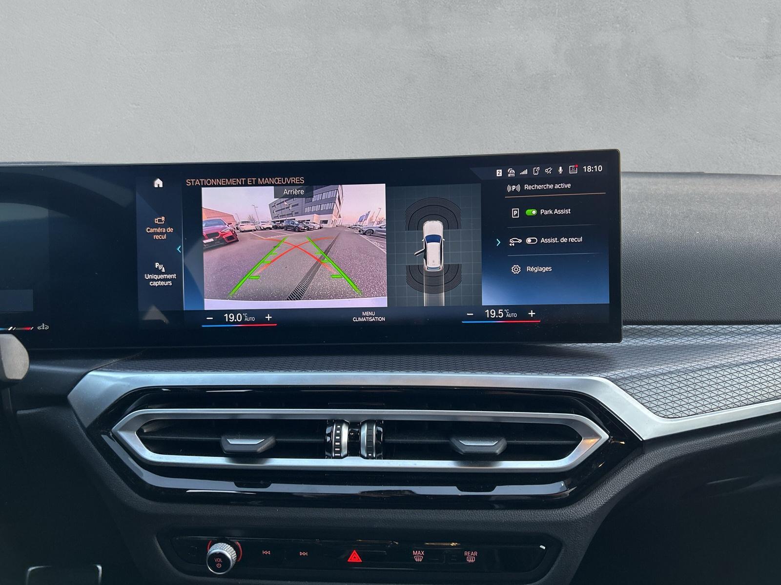 BMW 330d xDrive Touring - 14