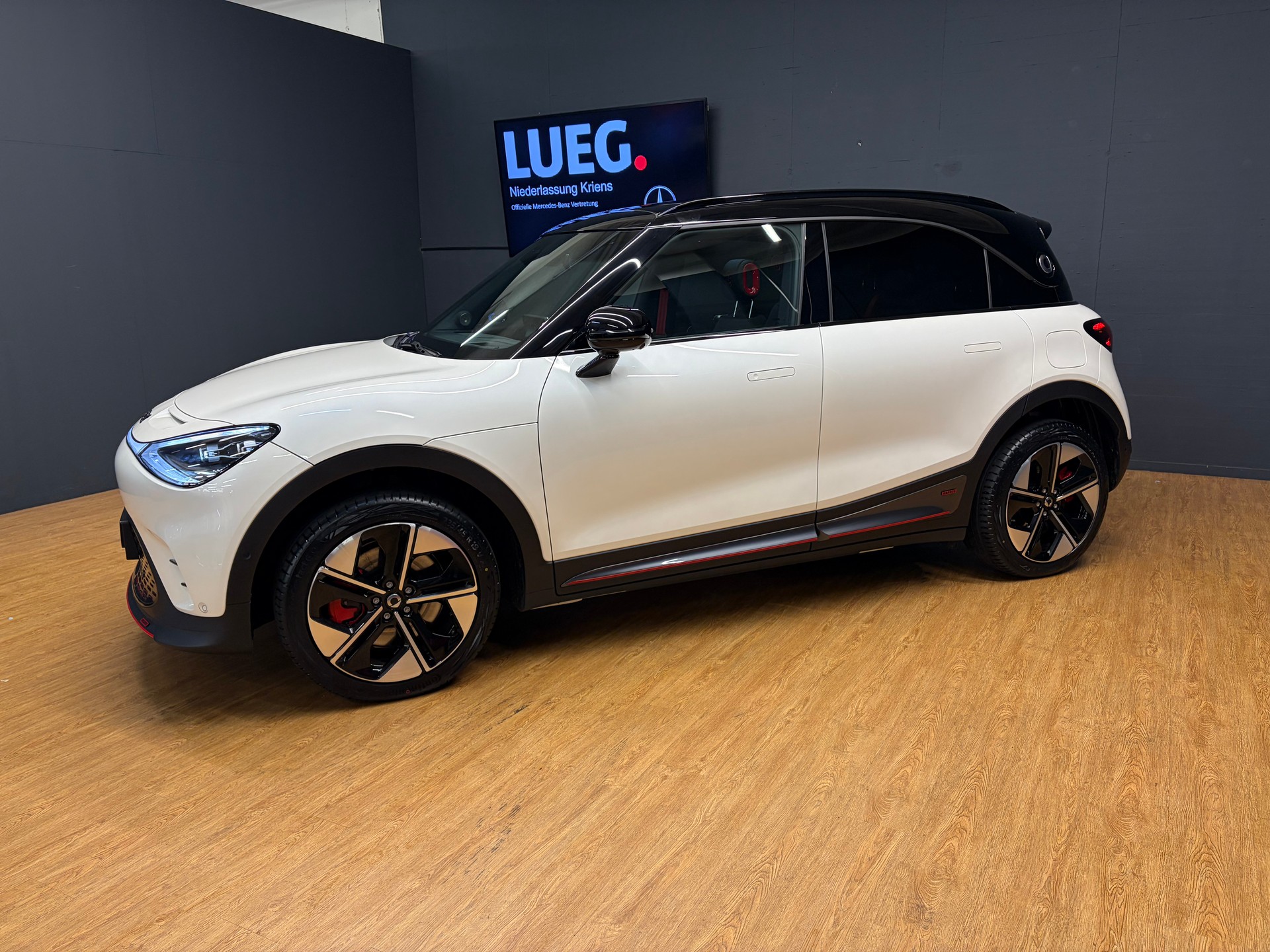 SMART #1 66 kWh Brabus AWD - 2
