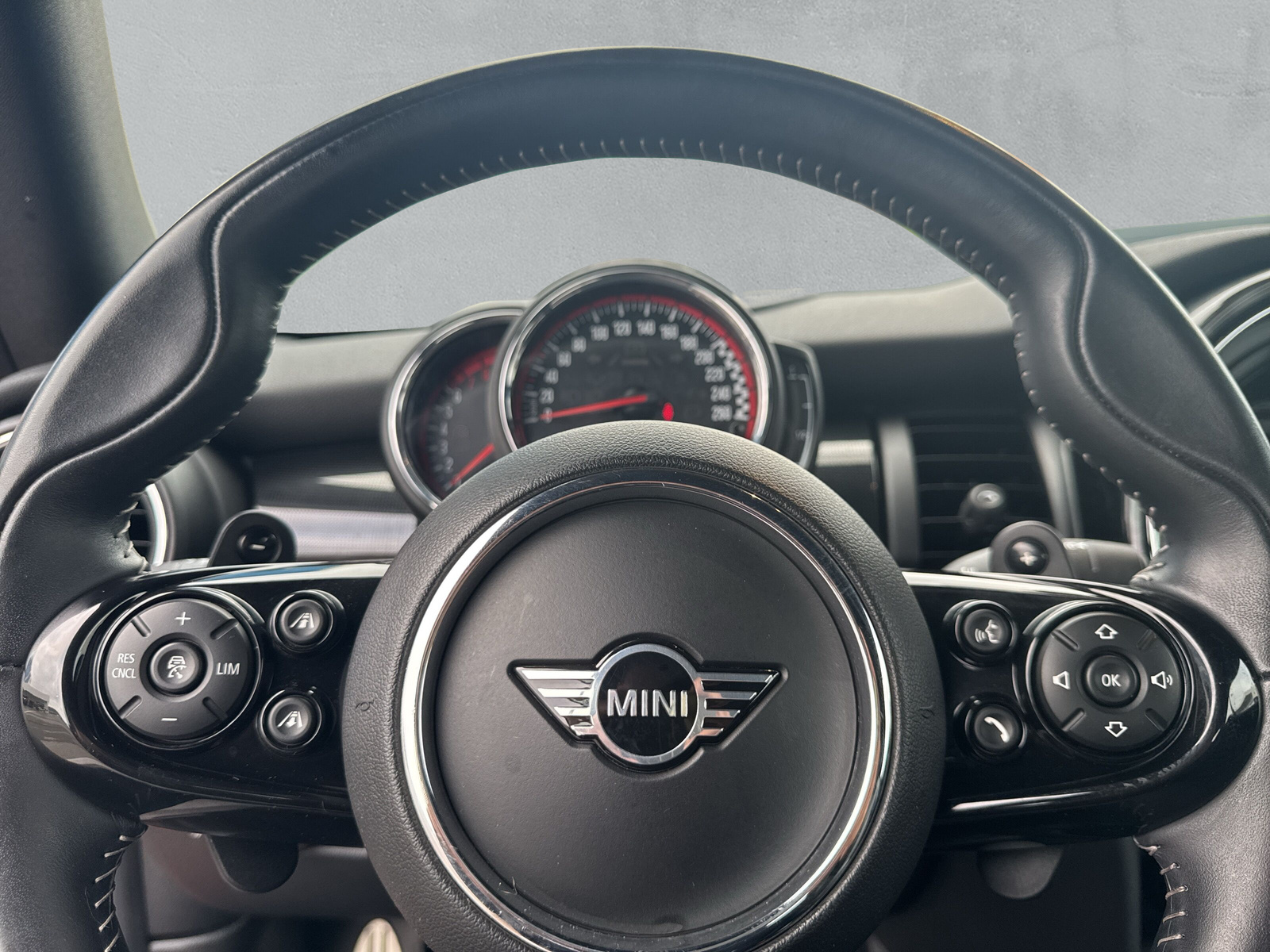 MINI Cooper John Cooper Works Cabriolet Steptronic - 19