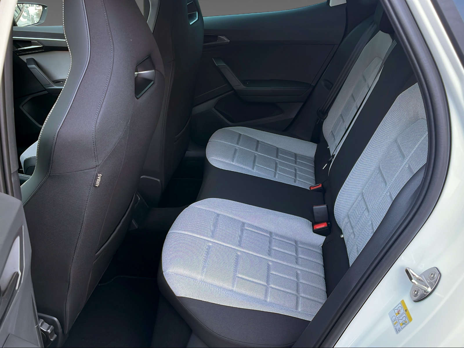 SEAT Ibiza 1.0 TSI 115 FR DSG - 9