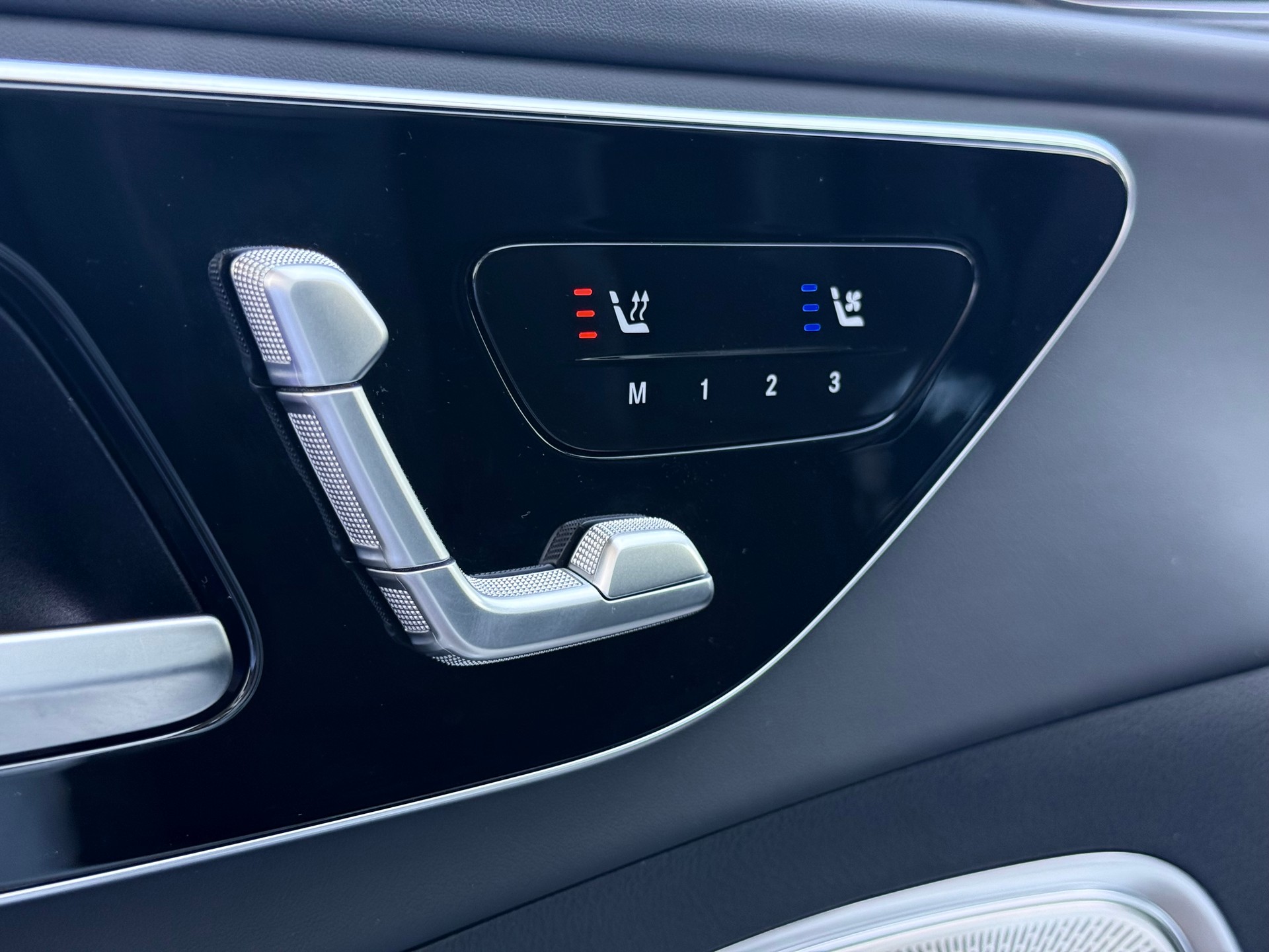 MERCEDES-BENZ C 63 S AMG E Performance 4 Matic - 8