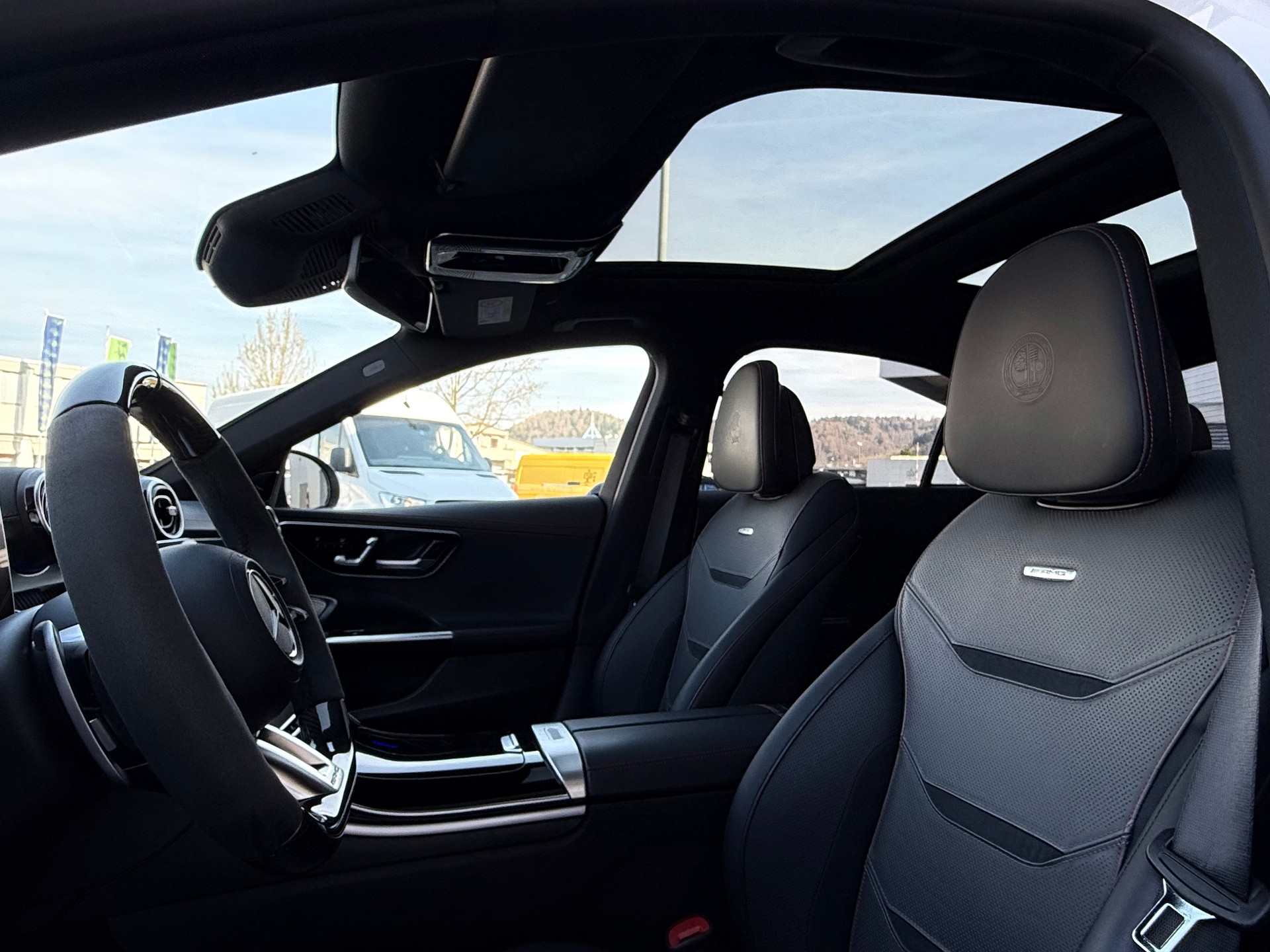 MERCEDES-BENZ C 63 S AMG E Performance 4 Matic - 5