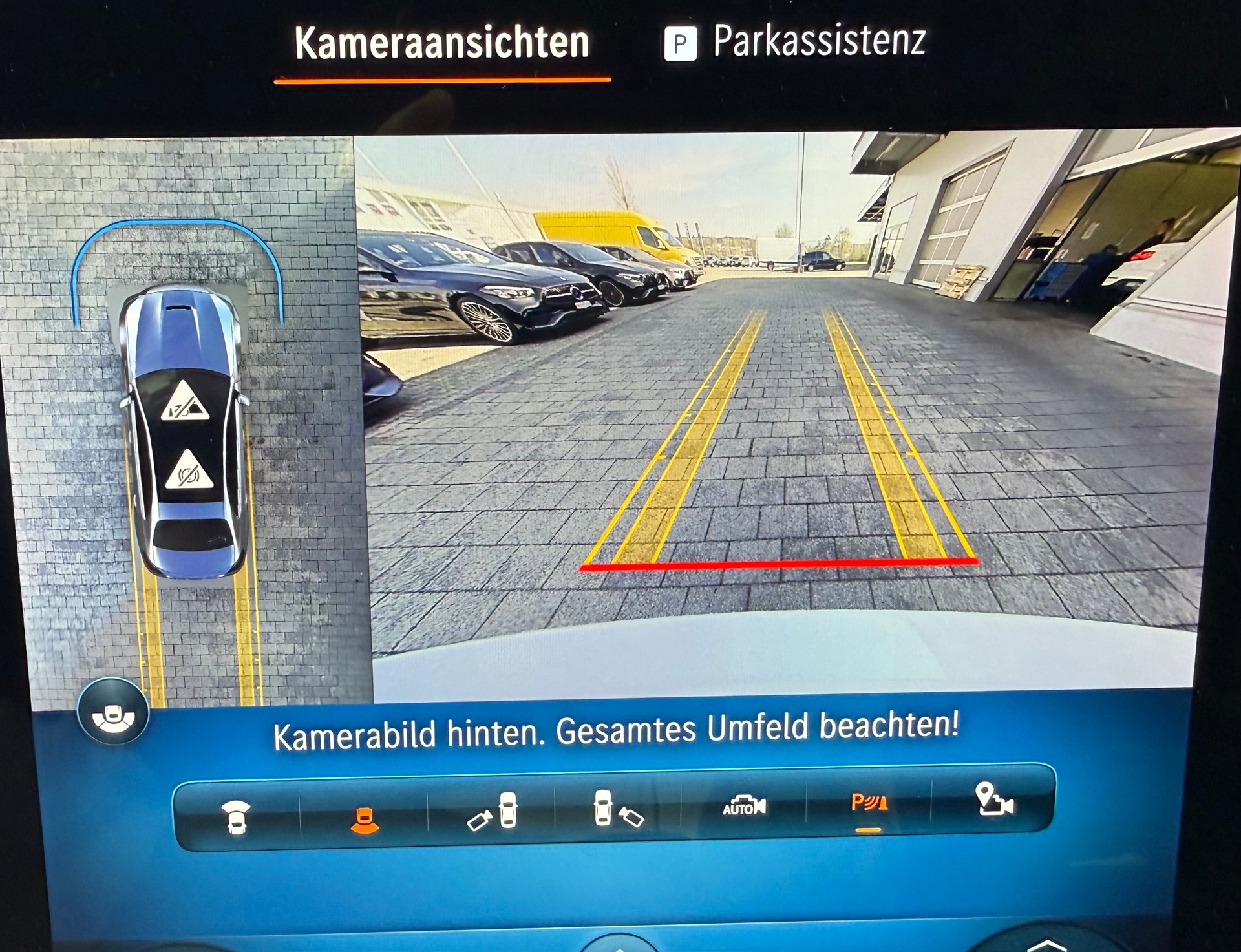 MERCEDES-BENZ C 63 S AMG E Performance 4 Matic - 11