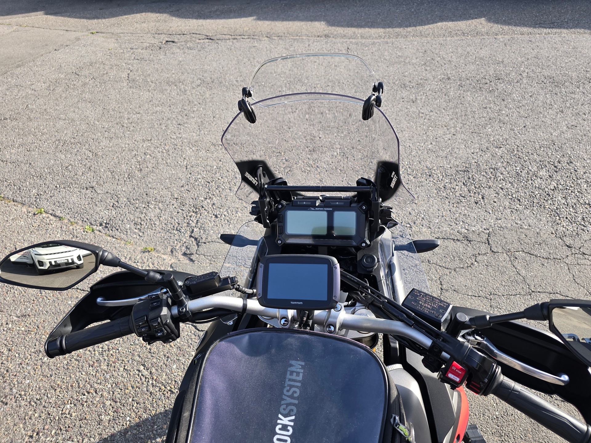 YAMAHA XT 1200 Z Super Ténéré - 9