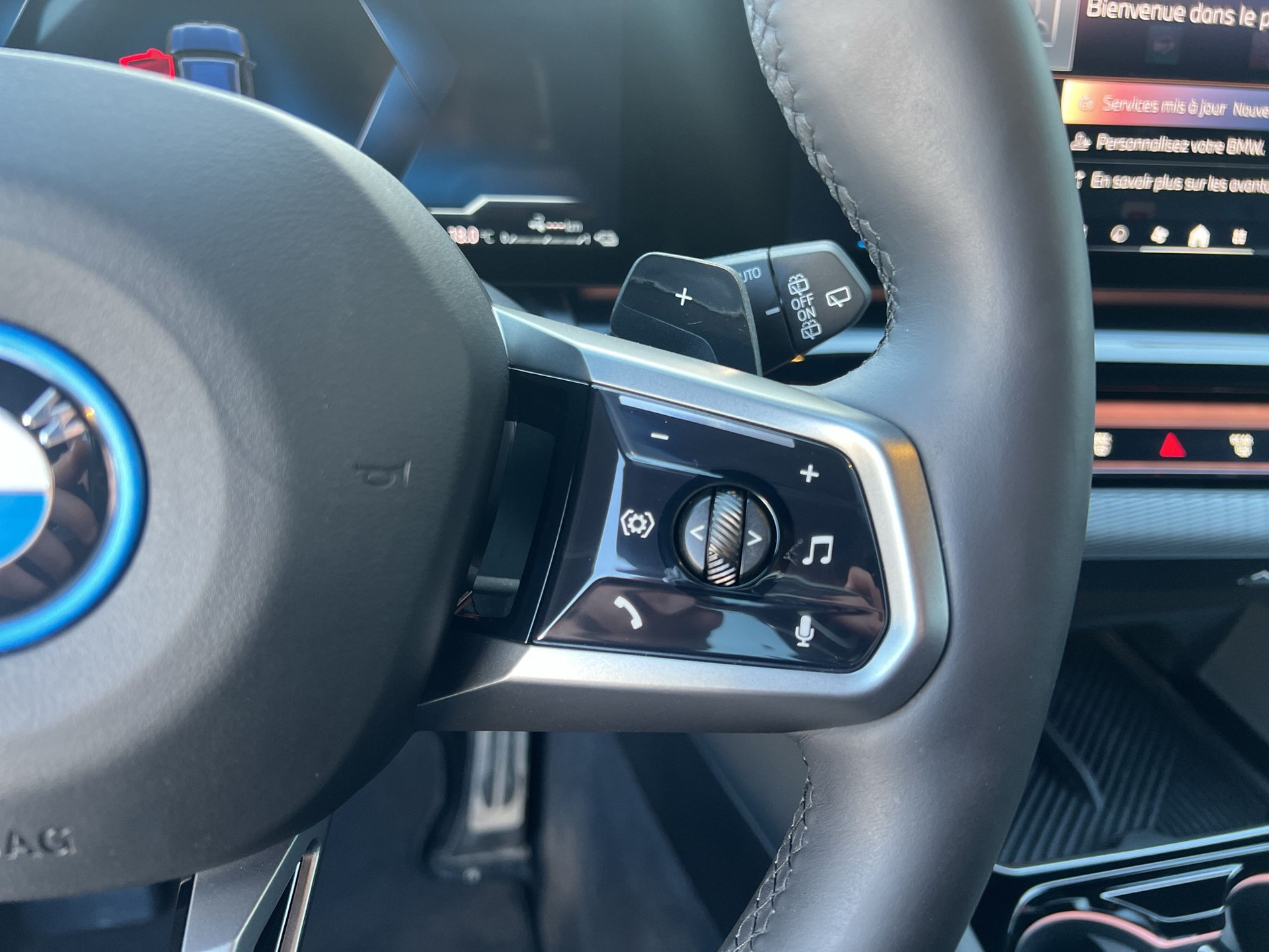 BMW 530e xDrive Touring M Sport Steptronic - 16