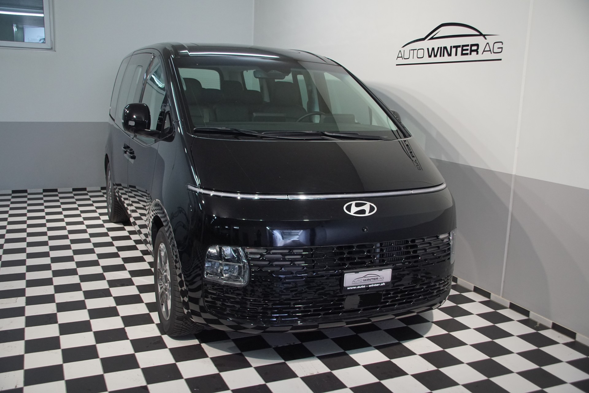 HYUNDAI Staria Premium 1.6 T-GDi HEV Vertex A *swiss* - 3