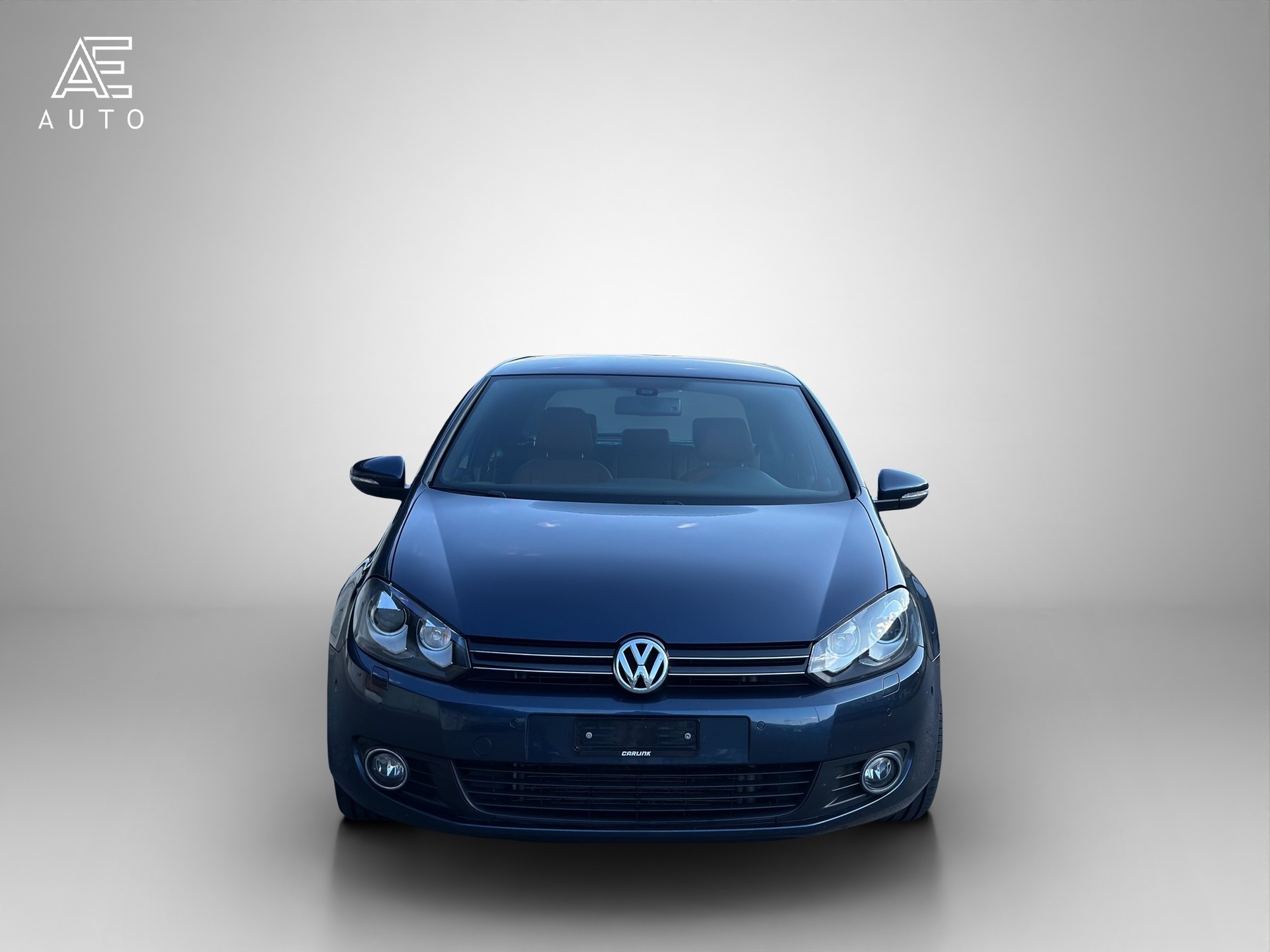 VW Golf 2.0 TDI Highline DSG - 2