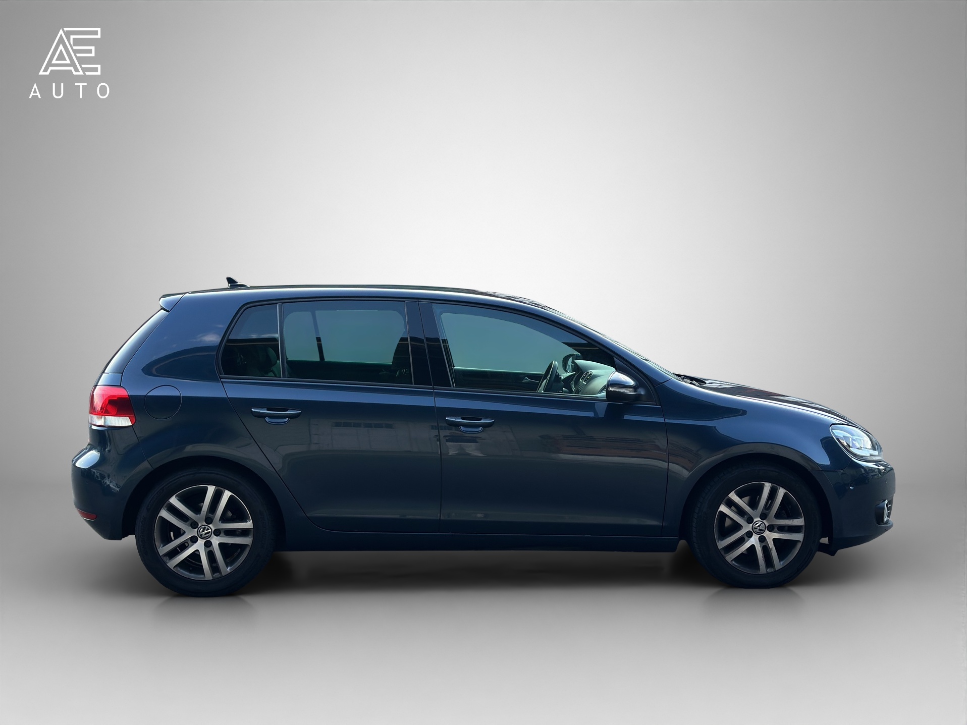 VW Golf 2.0 TDI Highline DSG - 7