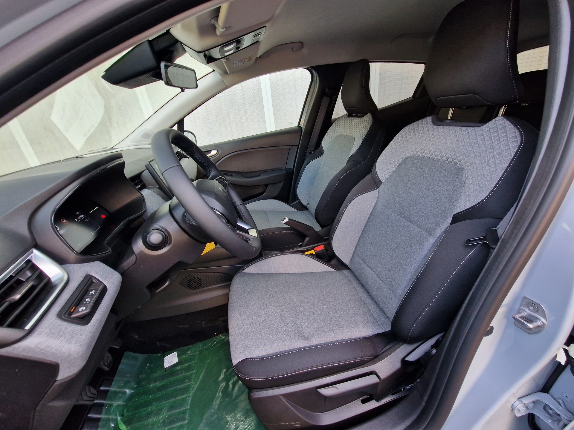 RENAULT CLIO 1.0 TCe evolution - 9