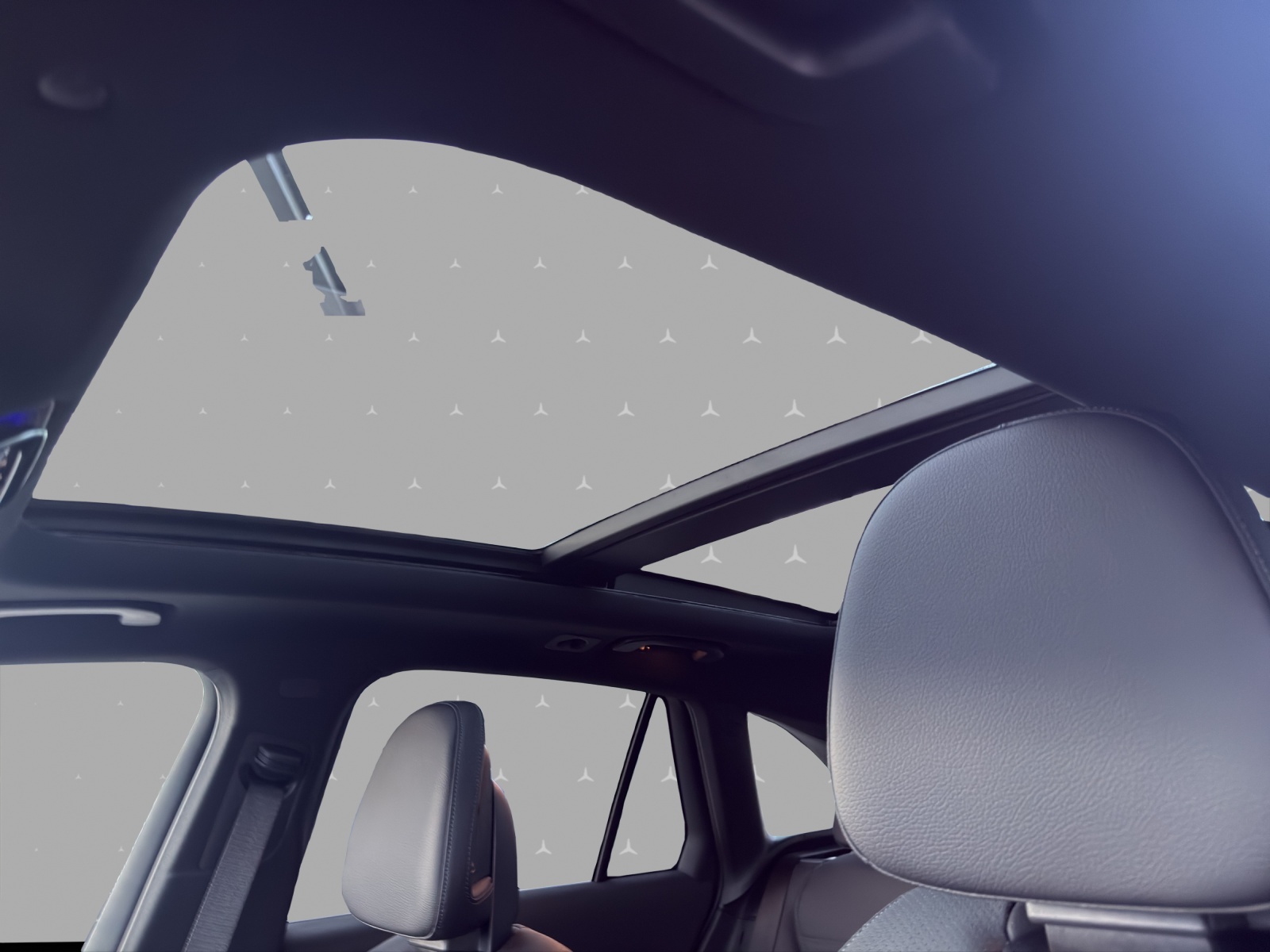 MERCEDES-BENZ GLC 200 4Matic 9G-Tronic - 11