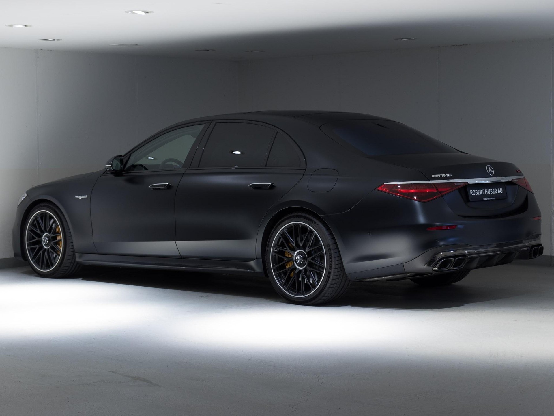MERCEDES-BENZ S 63 AMG E Performance - 5