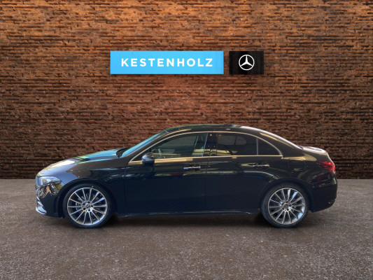 MERCEDES-BENZ A 200 AMG Line - 4
