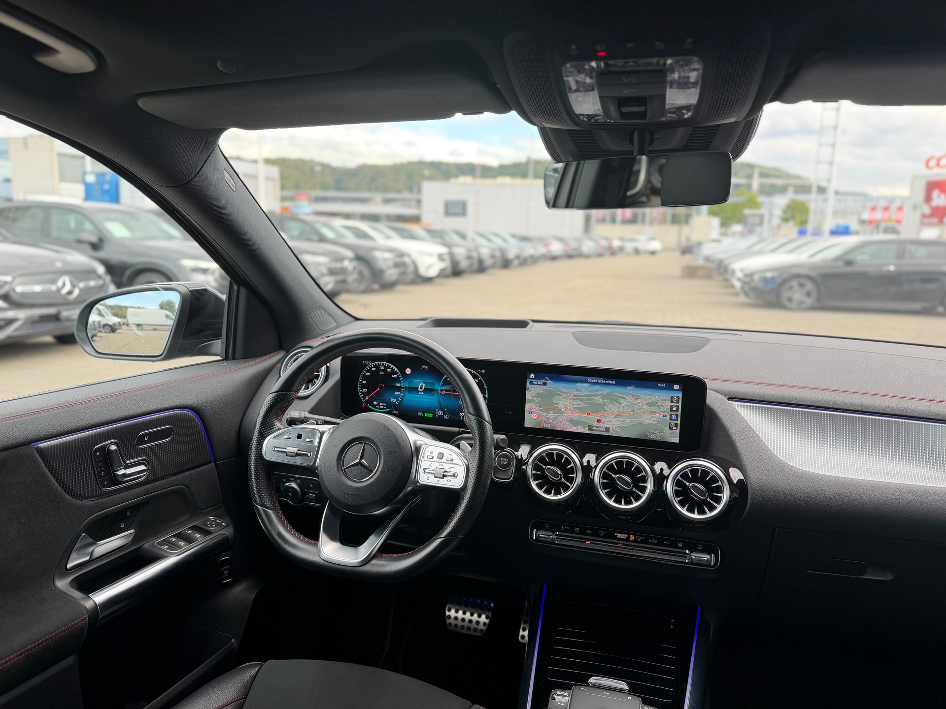 MERCEDES-BENZ EQA 350 AMG Line 4Matic - 8