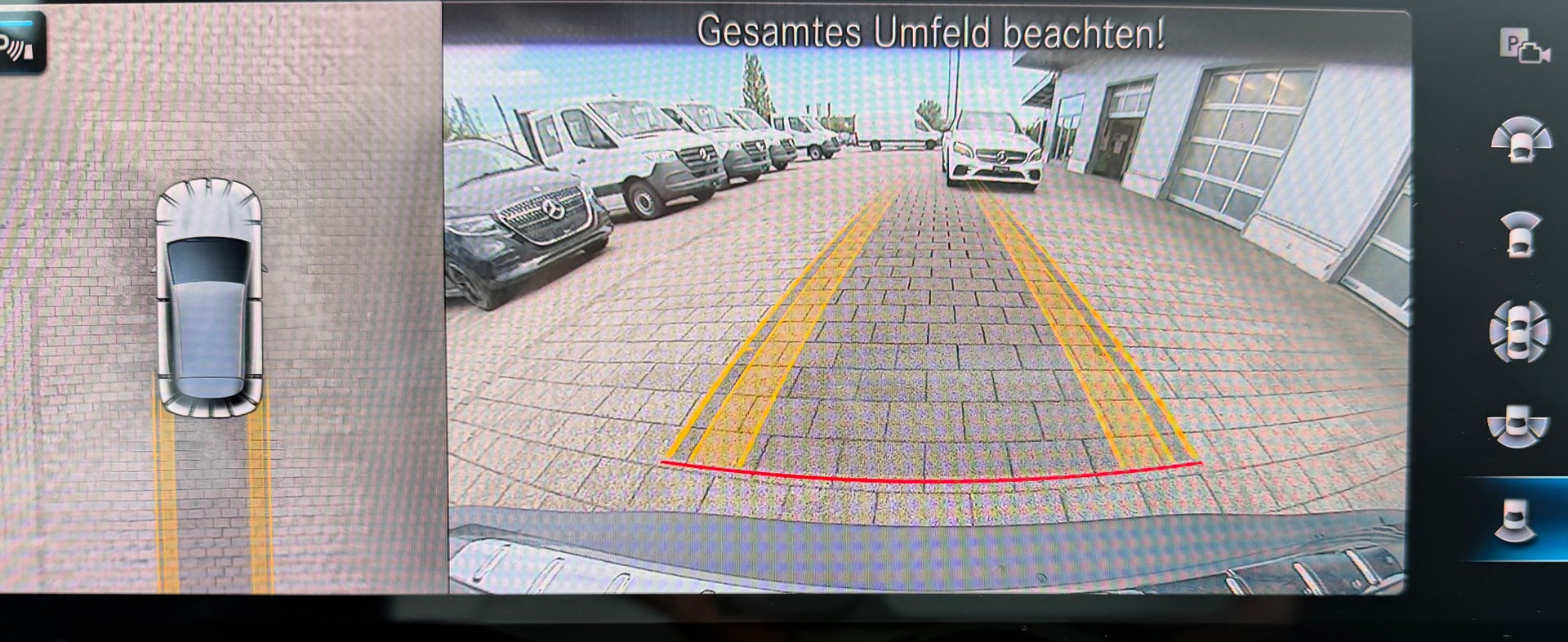 MERCEDES-BENZ EQA 350 AMG Line 4Matic - 11