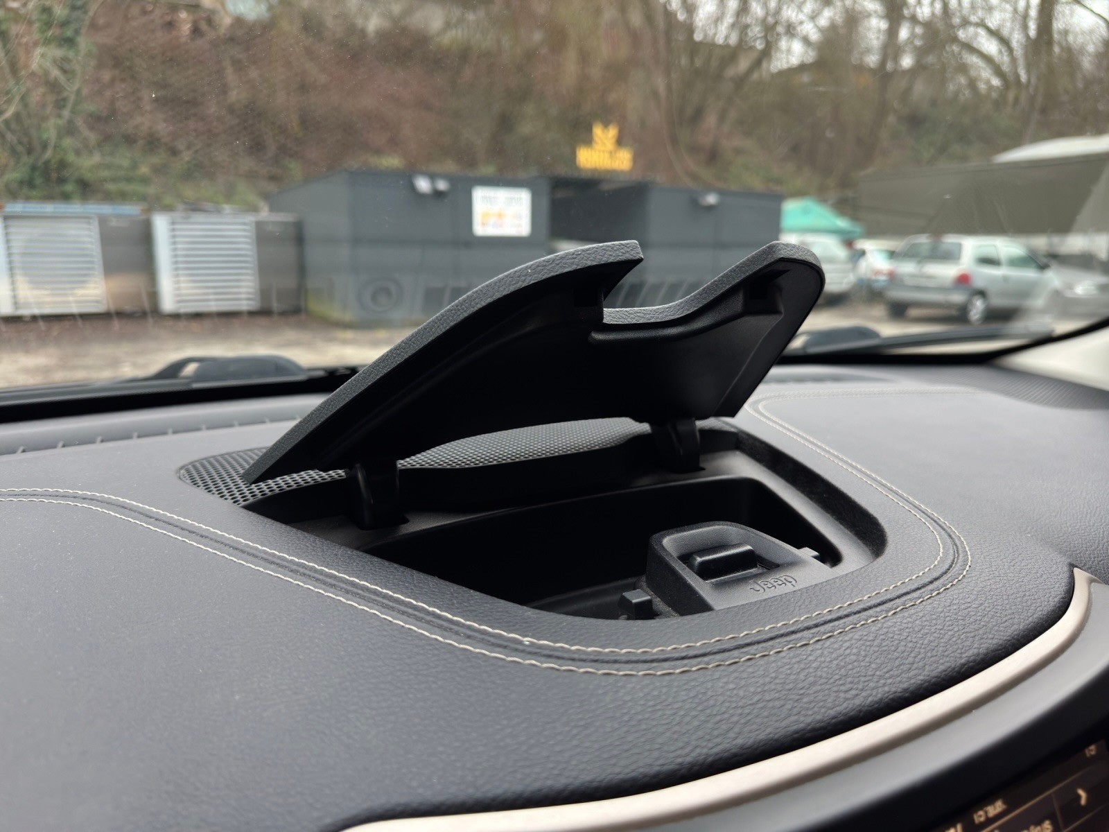 JEEP Cherokee 2.0TD Limited AWD 9ATX - 18