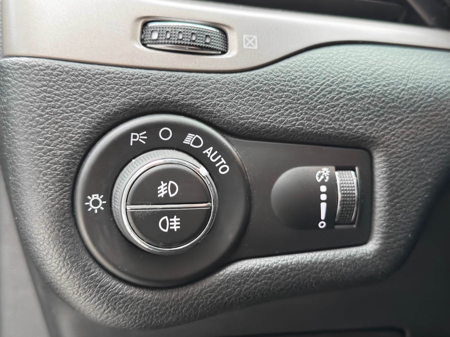 JEEP Cherokee 2.0TD Limited AWD 9ATX - 19