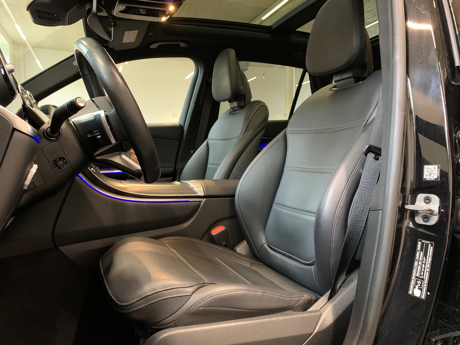 MERCEDES-BENZ GLC 300 e 4Matic 9G-Tronic - 10