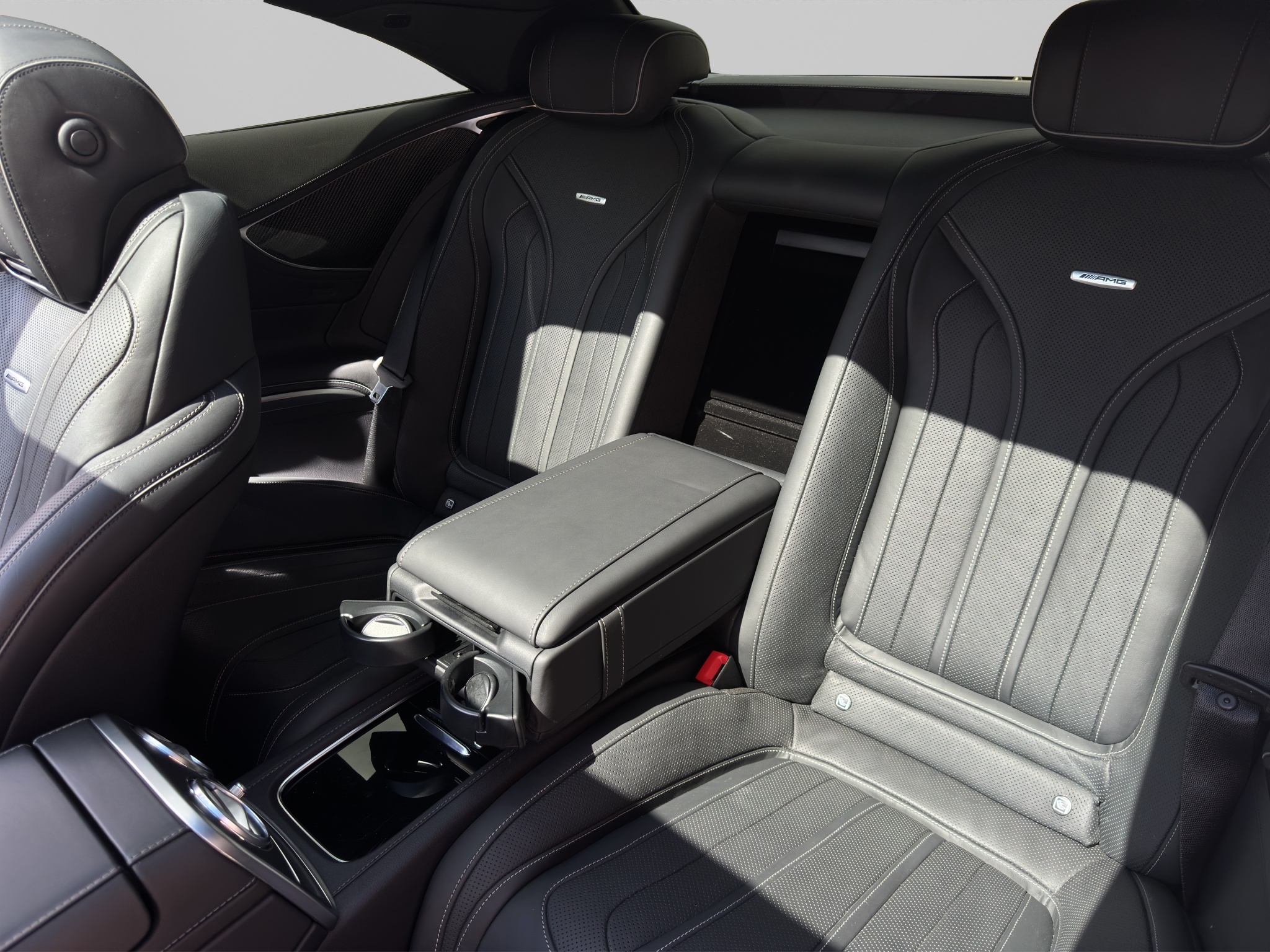 MERCEDES-BENZ S 63 AMG 11