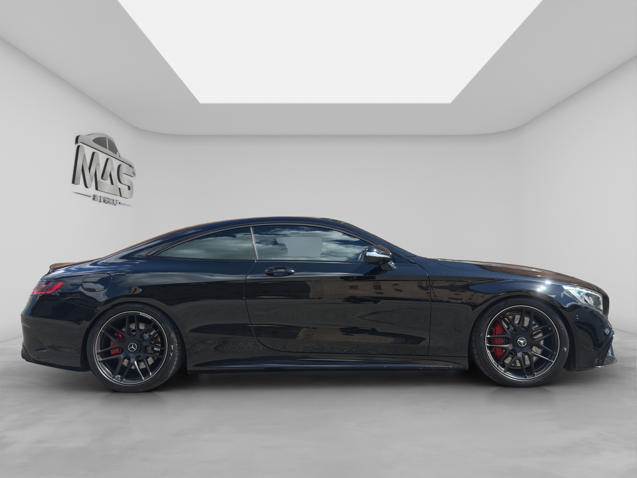 MERCEDES-BENZ S 63 AMG 7