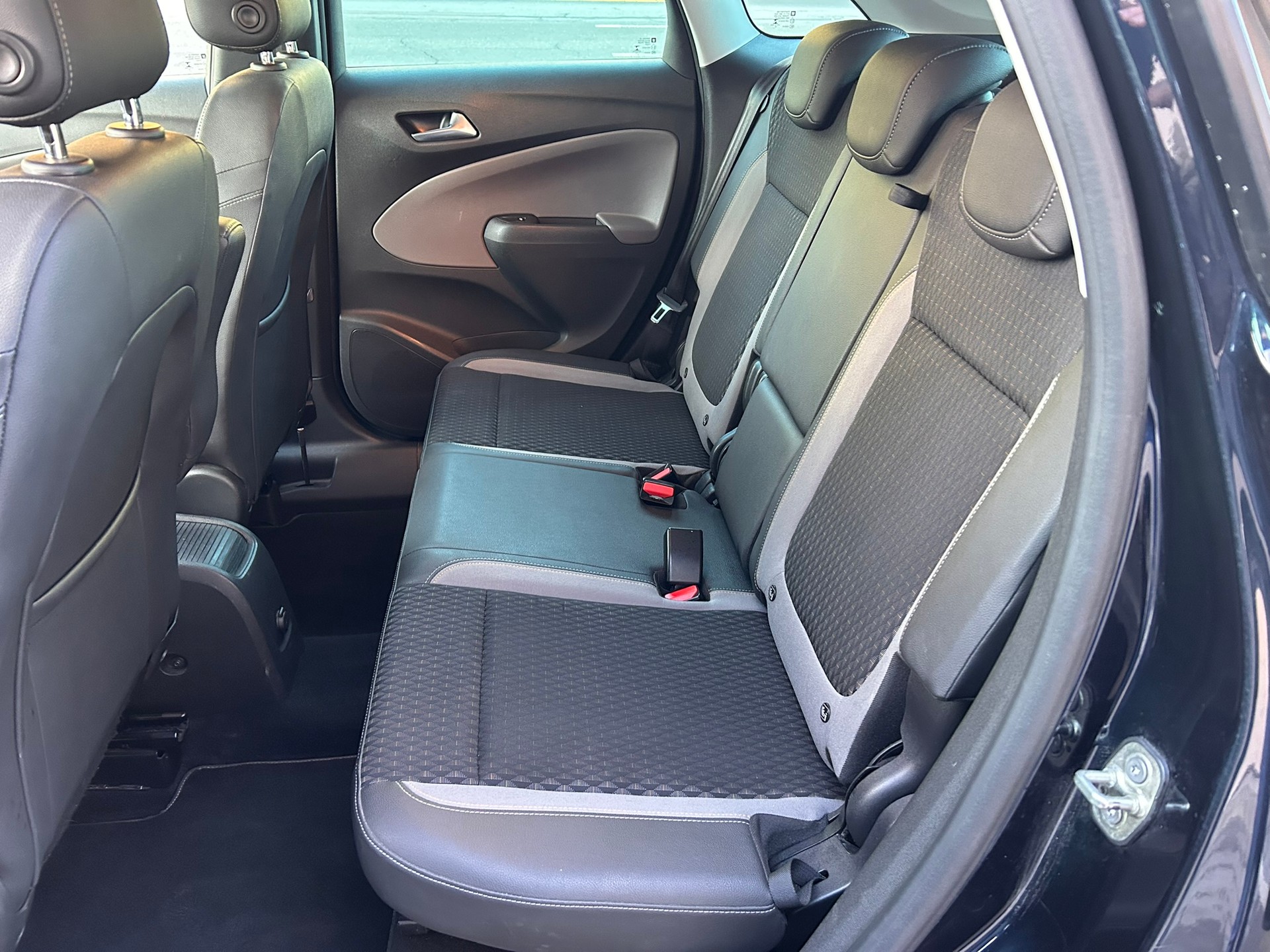 OPEL Crossland X 1.2i Enjoy Automatik - 7