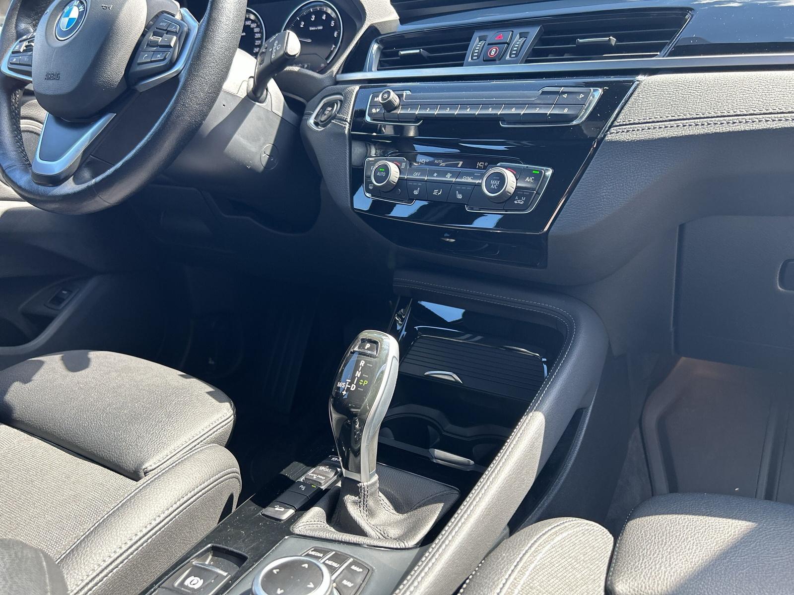 BMW X1 20i Sport Line xDrive F48 (CH9 - 15