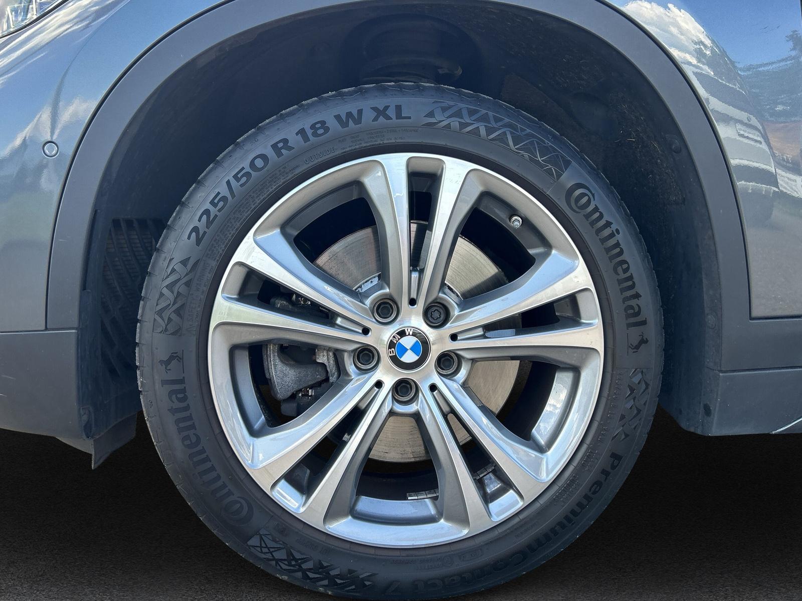 BMW X1 20i Sport Line xDrive F48 (CH9 - 10