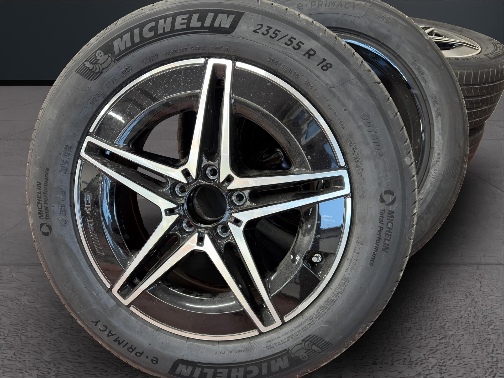 MERCEDES-BENZ EQA 350 Swiss Star AMG Line 4matic - 16