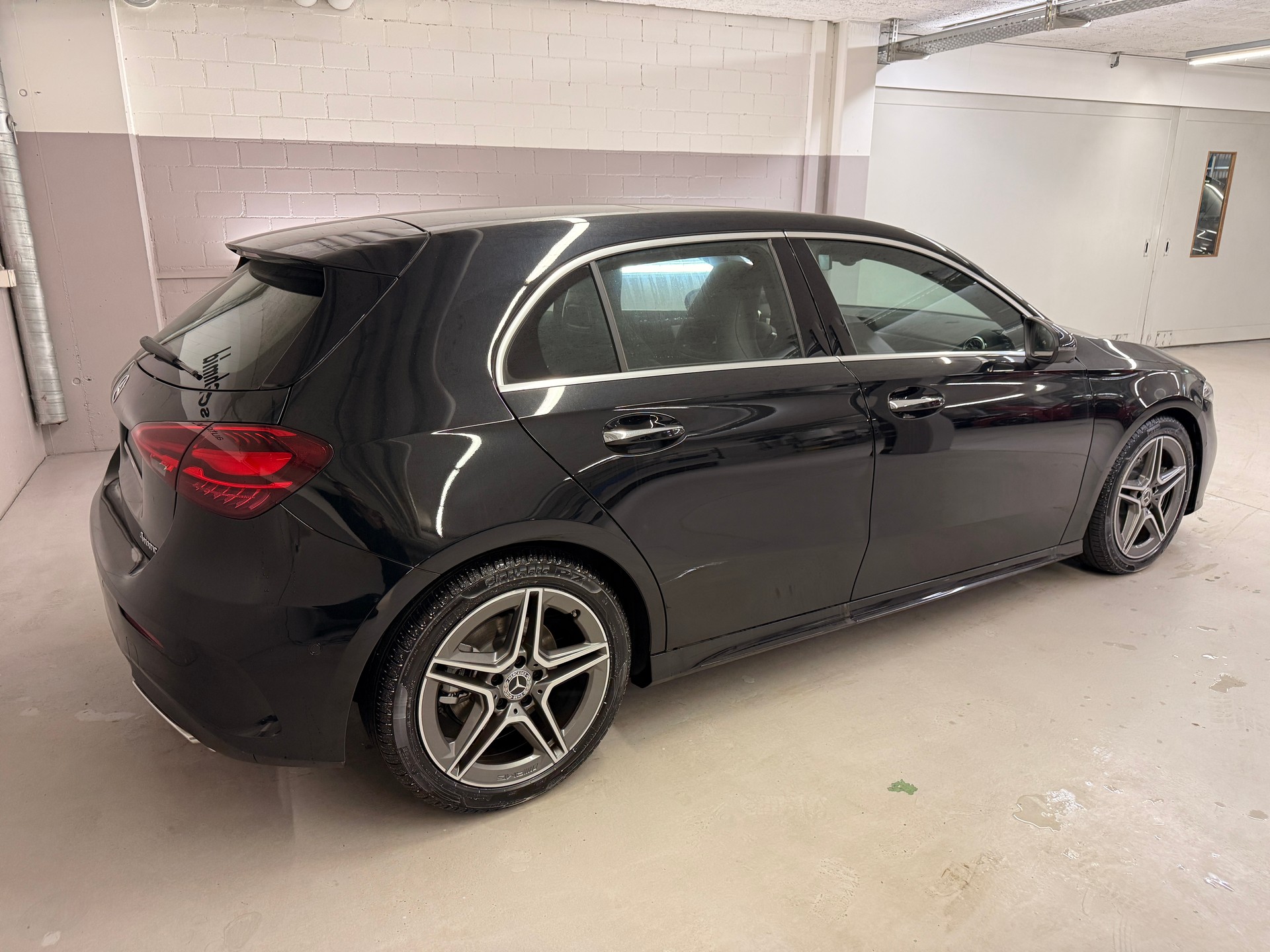 MERCEDES-BENZ A 250 4MATIC Kompaktlimousine - 4