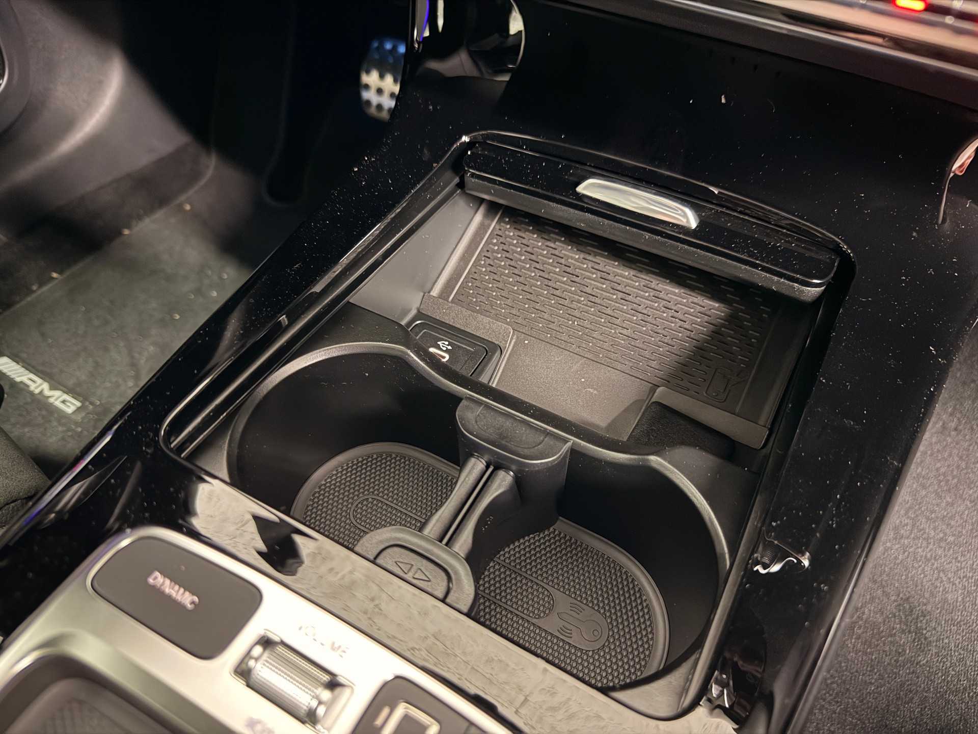 MERCEDES-BENZ A 250 4MATIC Kompaktlimousine - 14