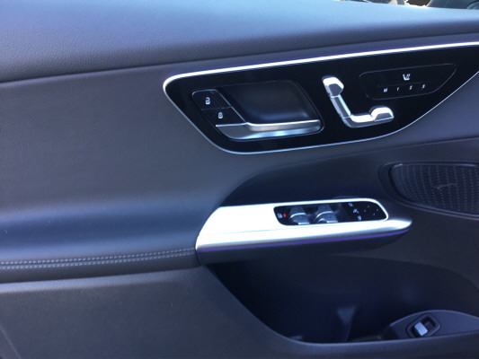 MERCEDES-BENZ GLC 200 4Matic 9G-Tronic - 10