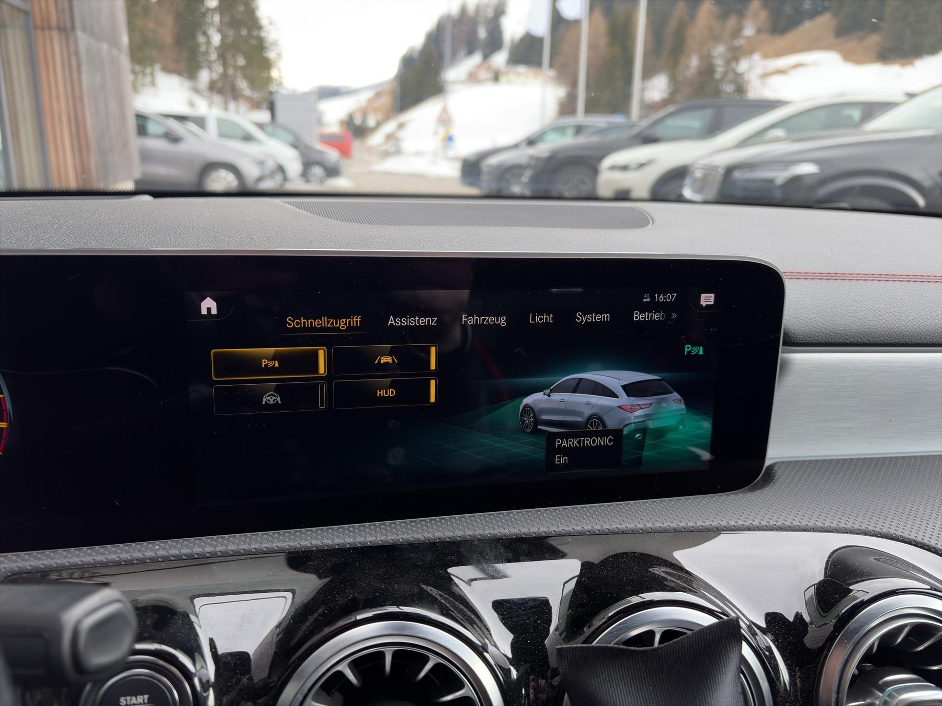 MERCEDES-BENZ CLA 35 AMG 4matic Shooting Brake - 13