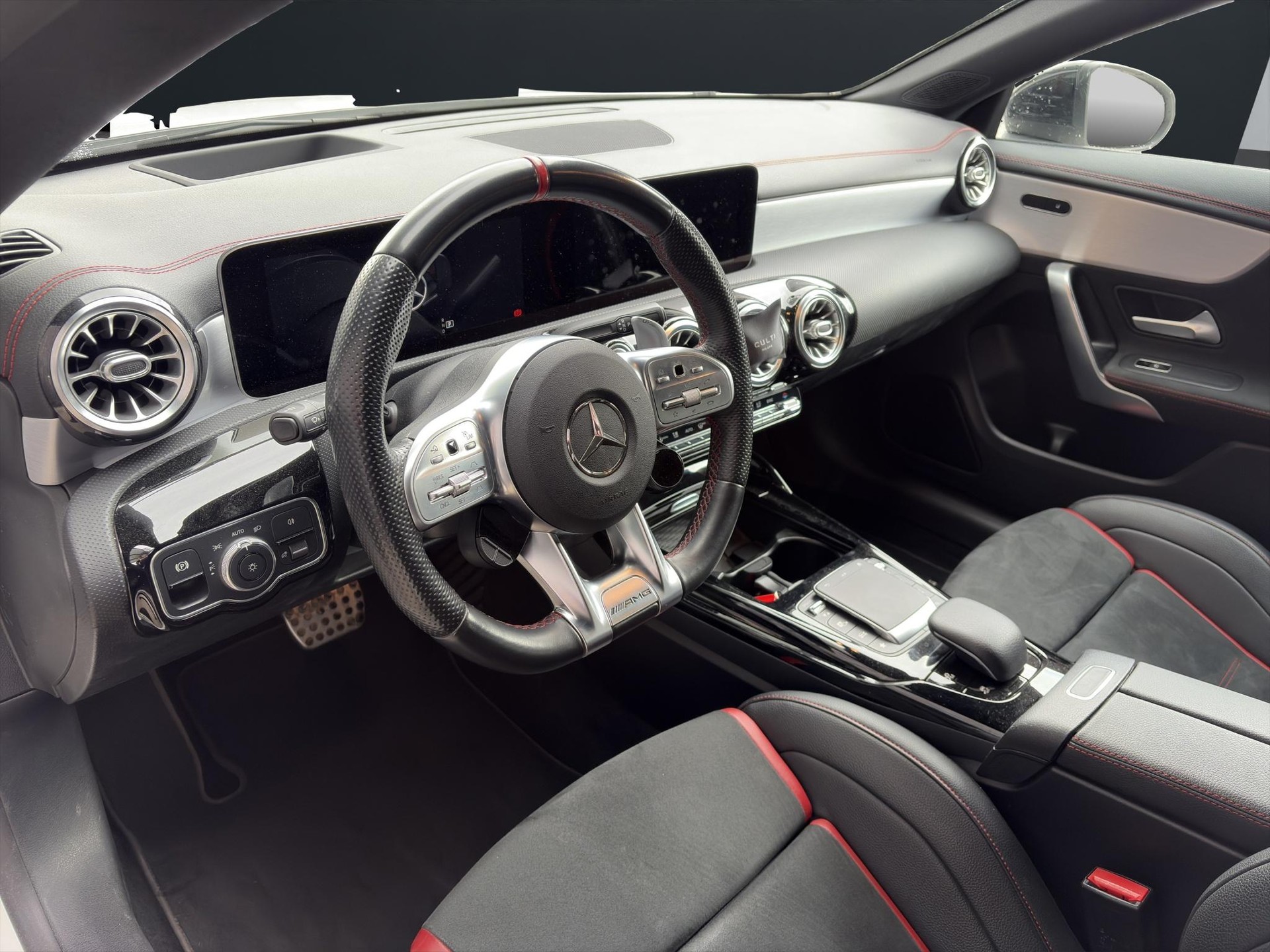 MERCEDES-BENZ CLA 35 AMG 4matic Shooting Brake - 9