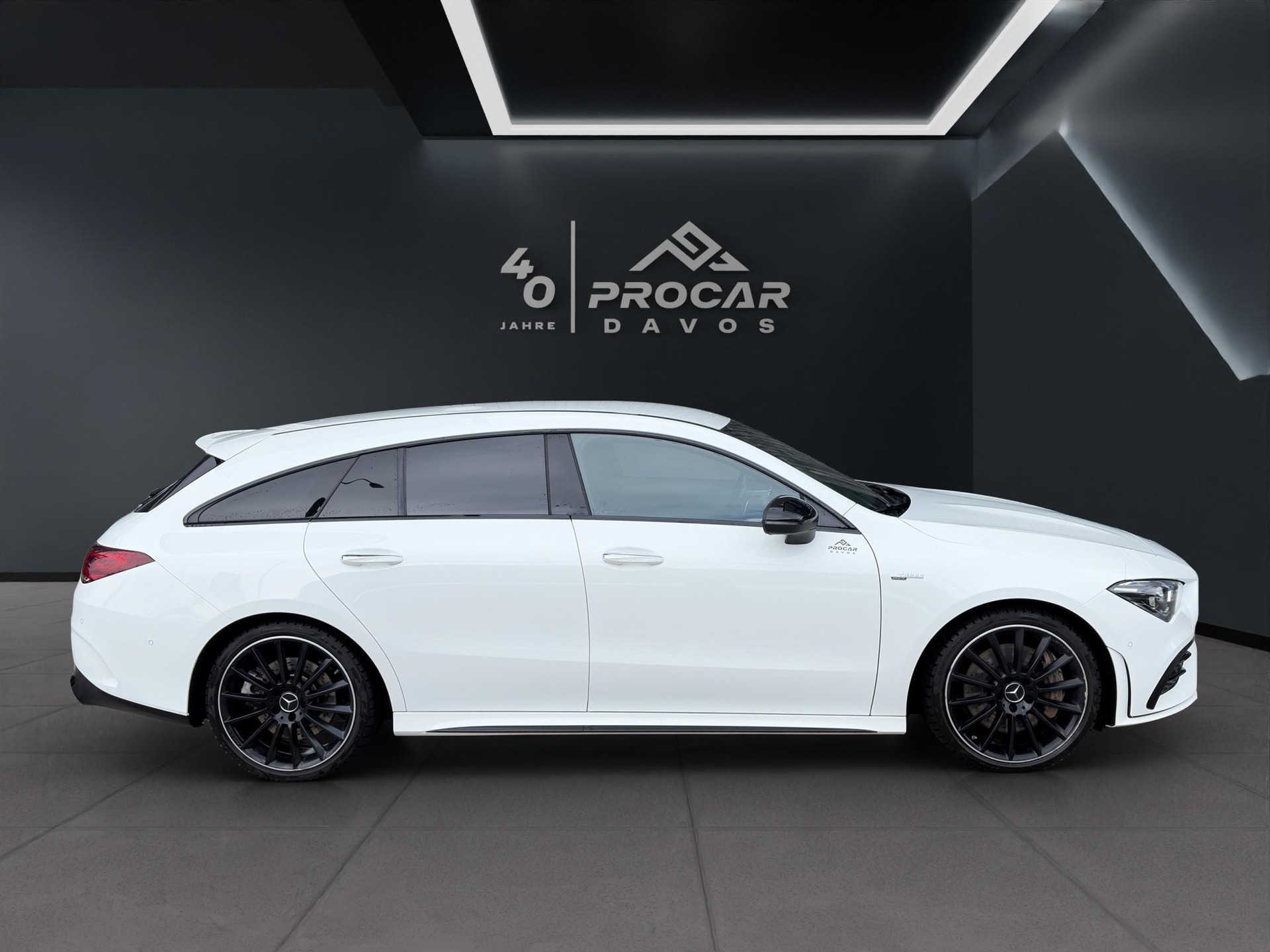 MERCEDES-BENZ CLA 35 AMG 4matic Shooting Brake - 2