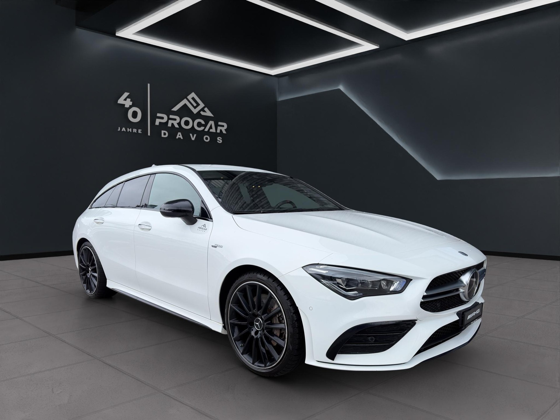MERCEDES-BENZ CLA 35 AMG 4matic Shooting Brake