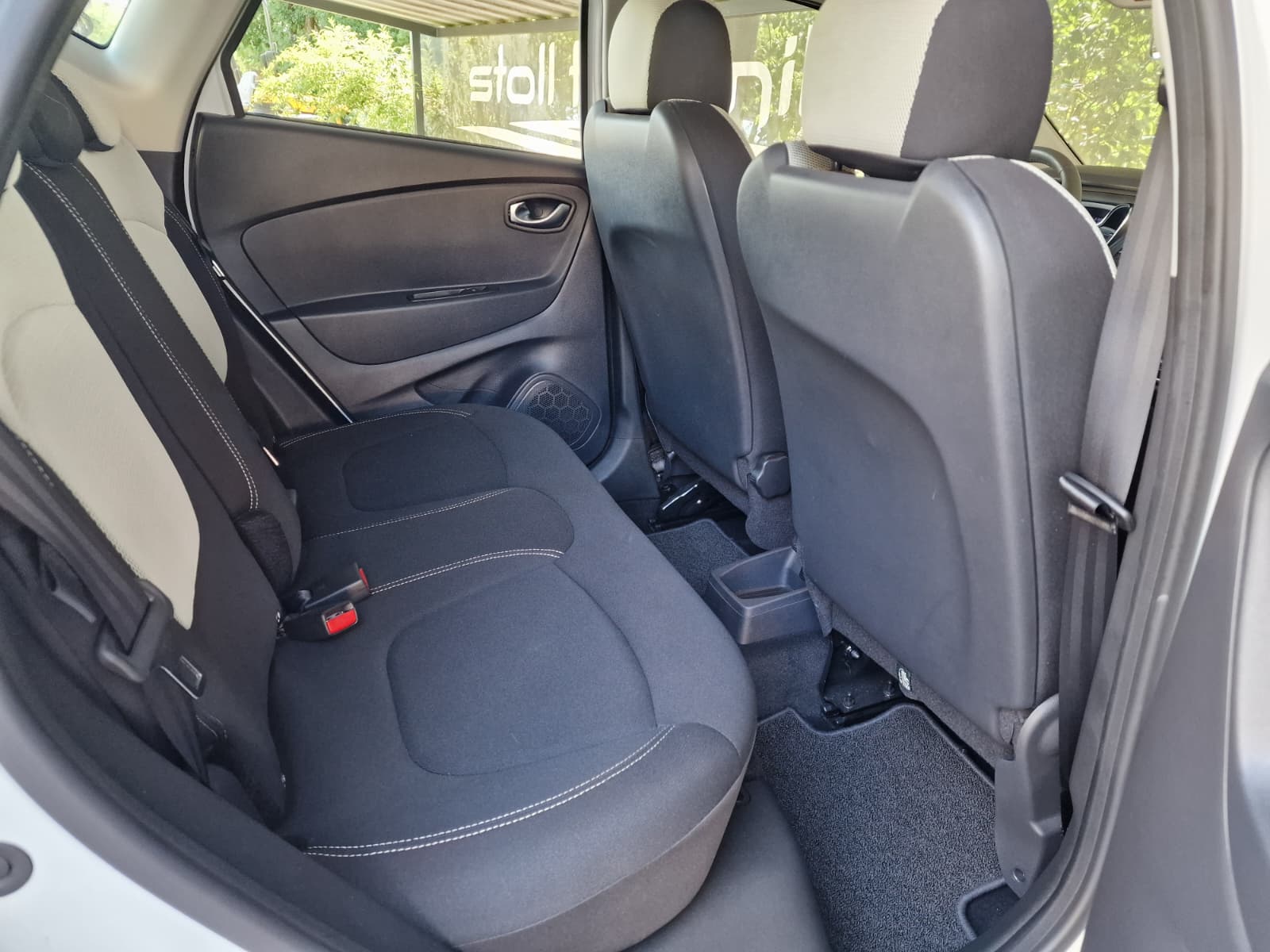 RENAULT Captur 0.9 12V Intens - 10