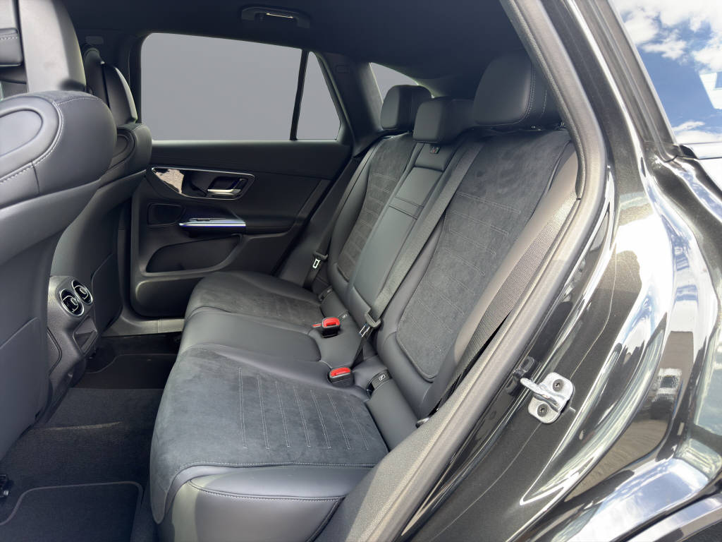 MERCEDES-BENZ GLC 300 e EQ Star AMG Line 4matic - 13