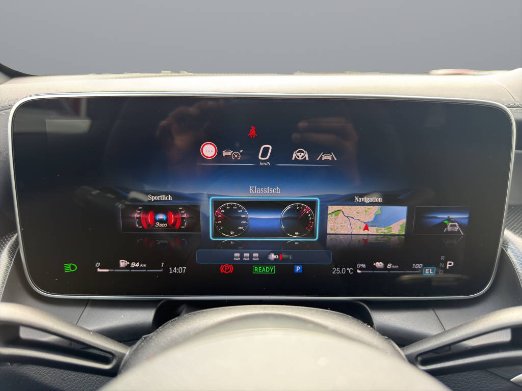 MERCEDES-BENZ GLC 300 e EQ Star AMG Line 4matic - 12