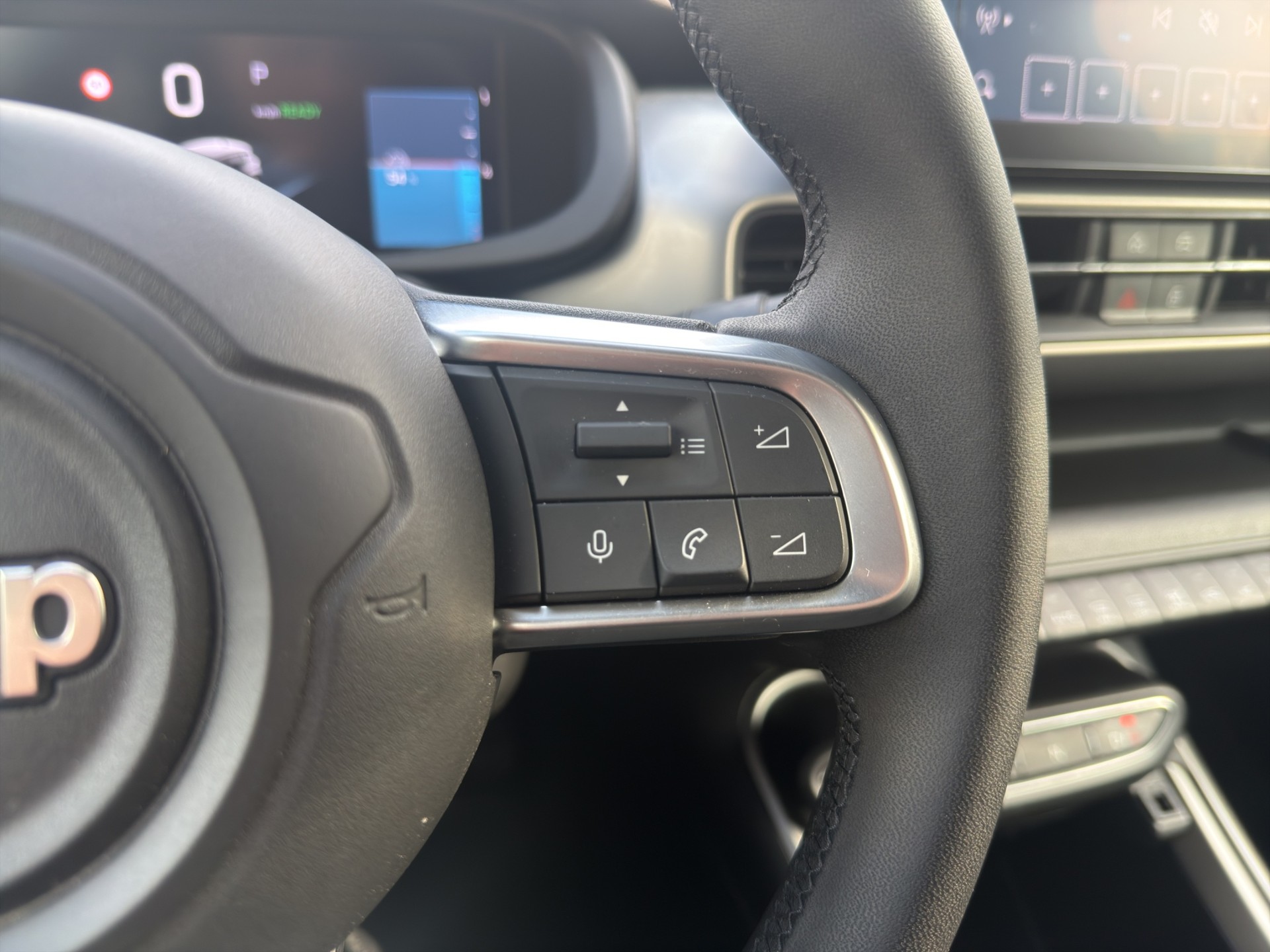 JEEP Avenger Summit - 27