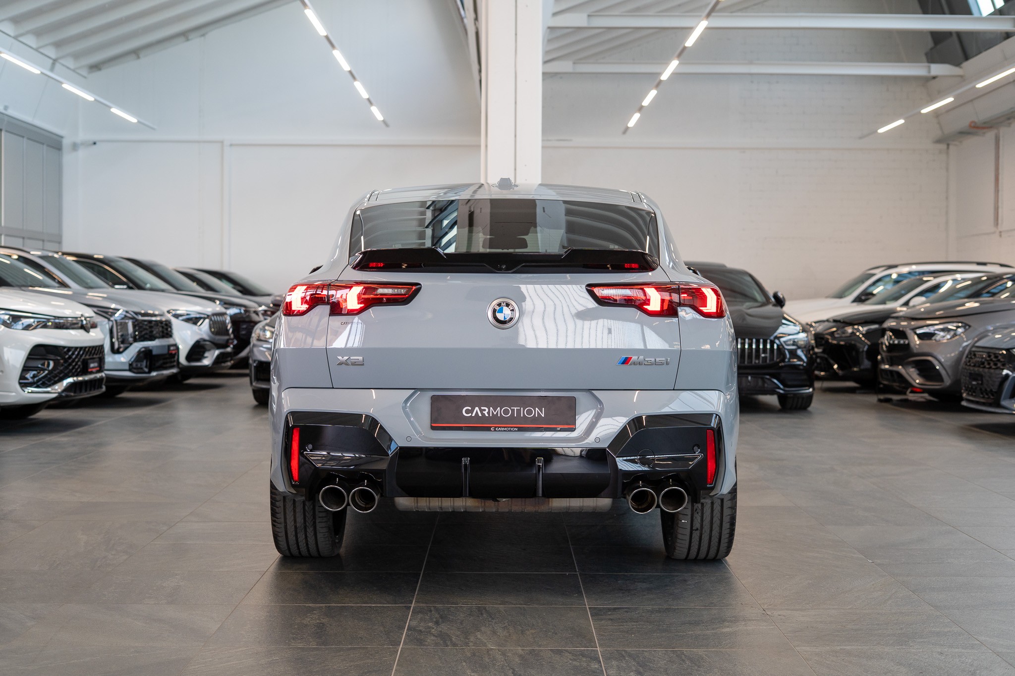 X2 M35i / Iconic Glow / Head-Up / AHK